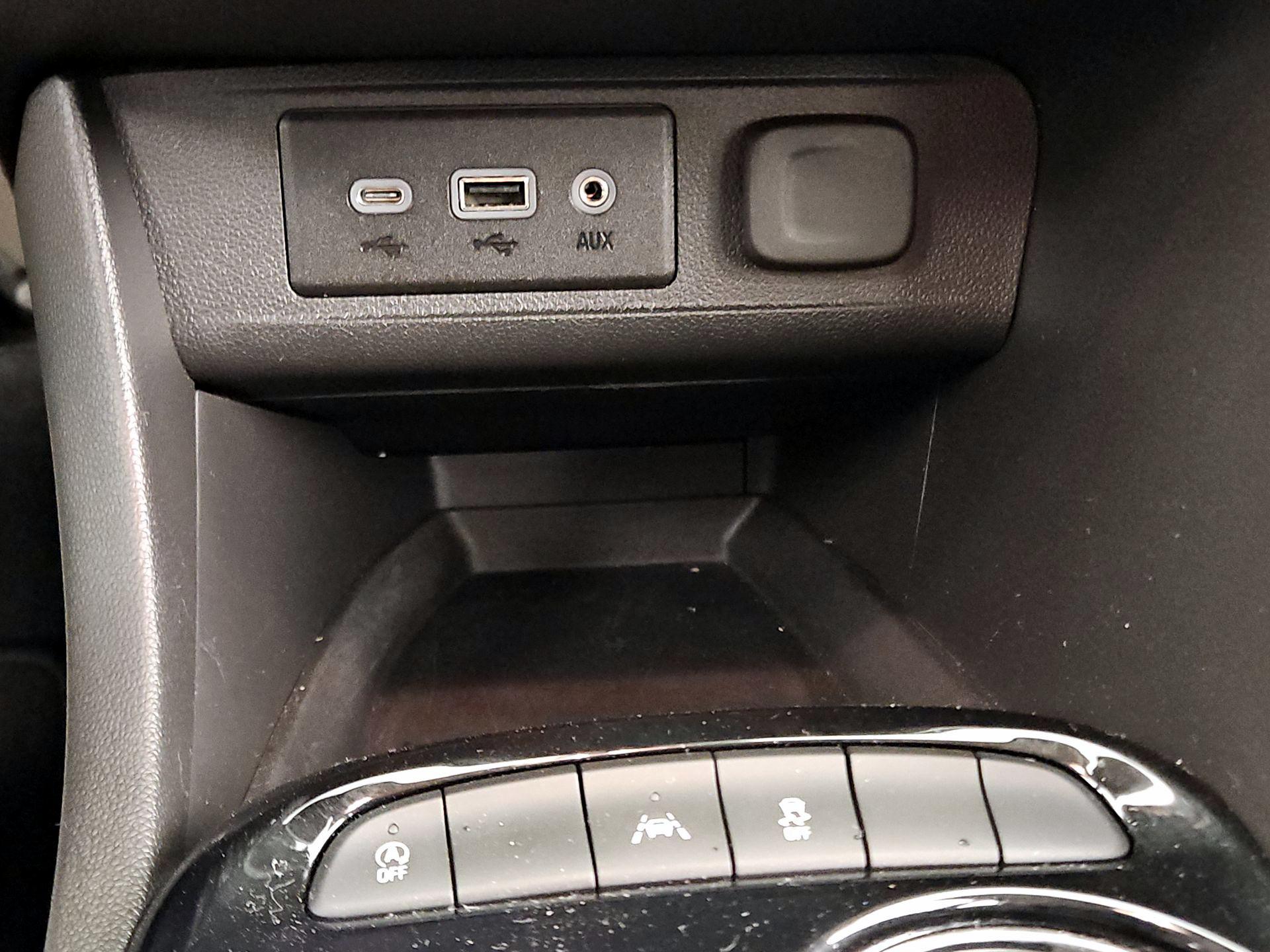 Thumbnail: 2022 Buick Encore GX - 18