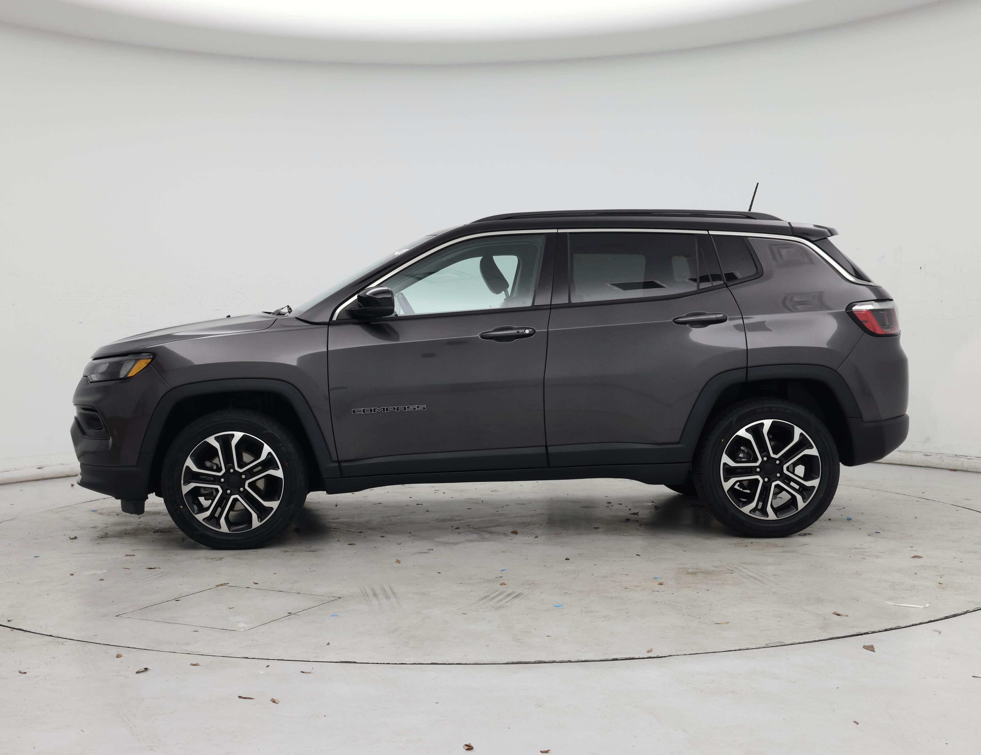 Thumbnail: 2022 Jeep Compass - 3