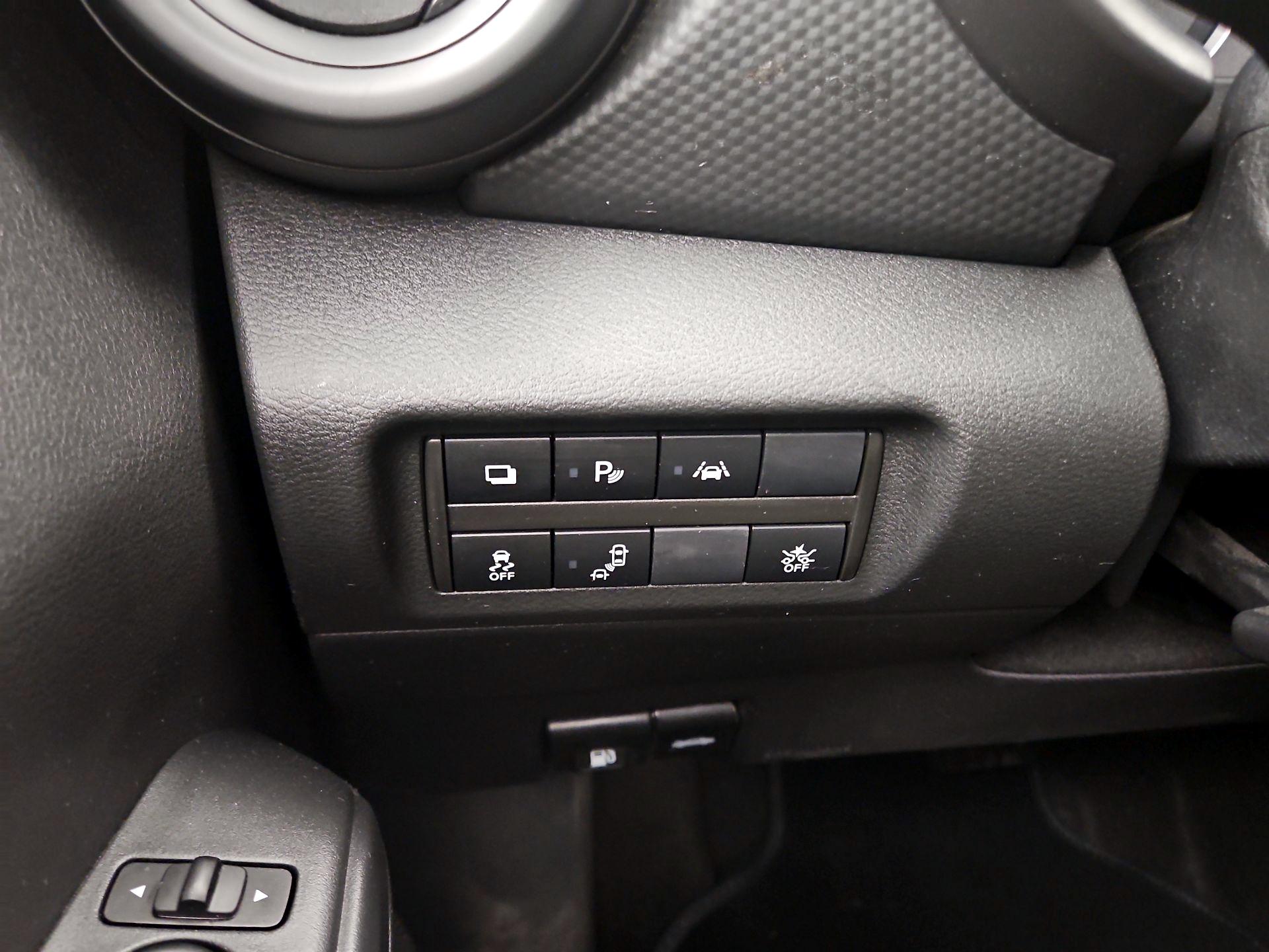 Thumbnail: 2023 Nissan Kicks - 13