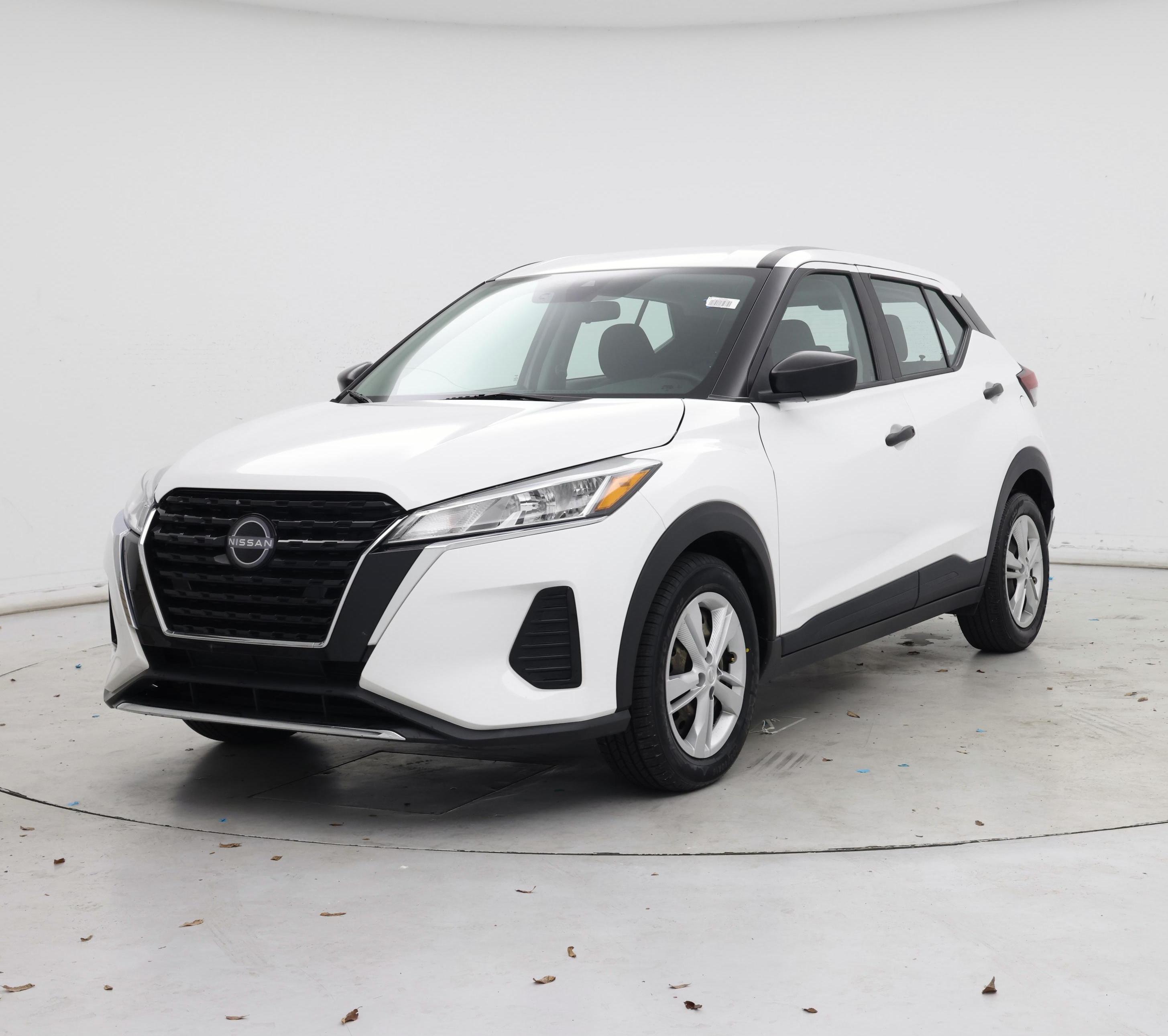 Thumbnail: 2023 Nissan Kicks - 4