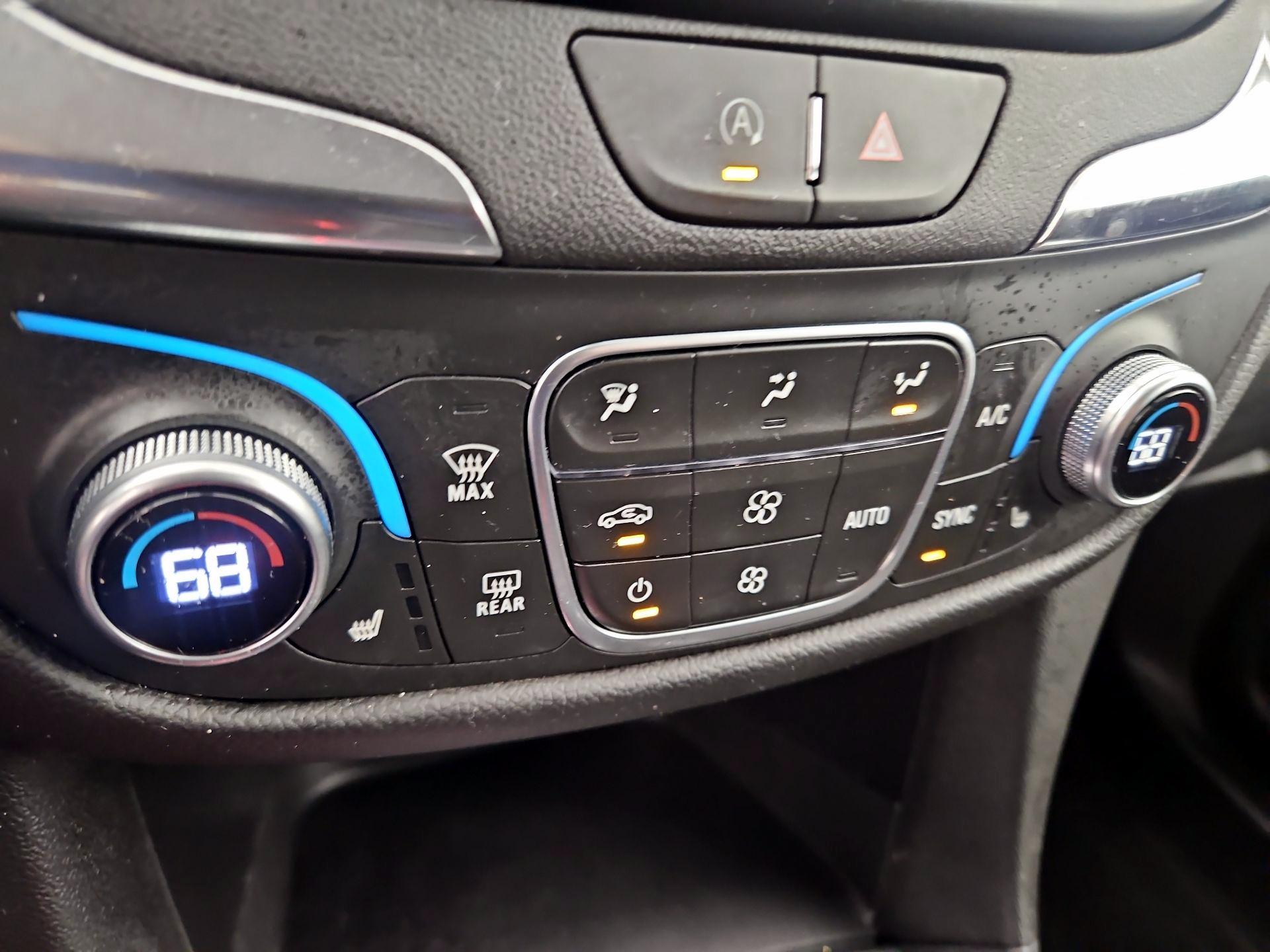 Thumbnail: 2023 Chevrolet Equinox - 16