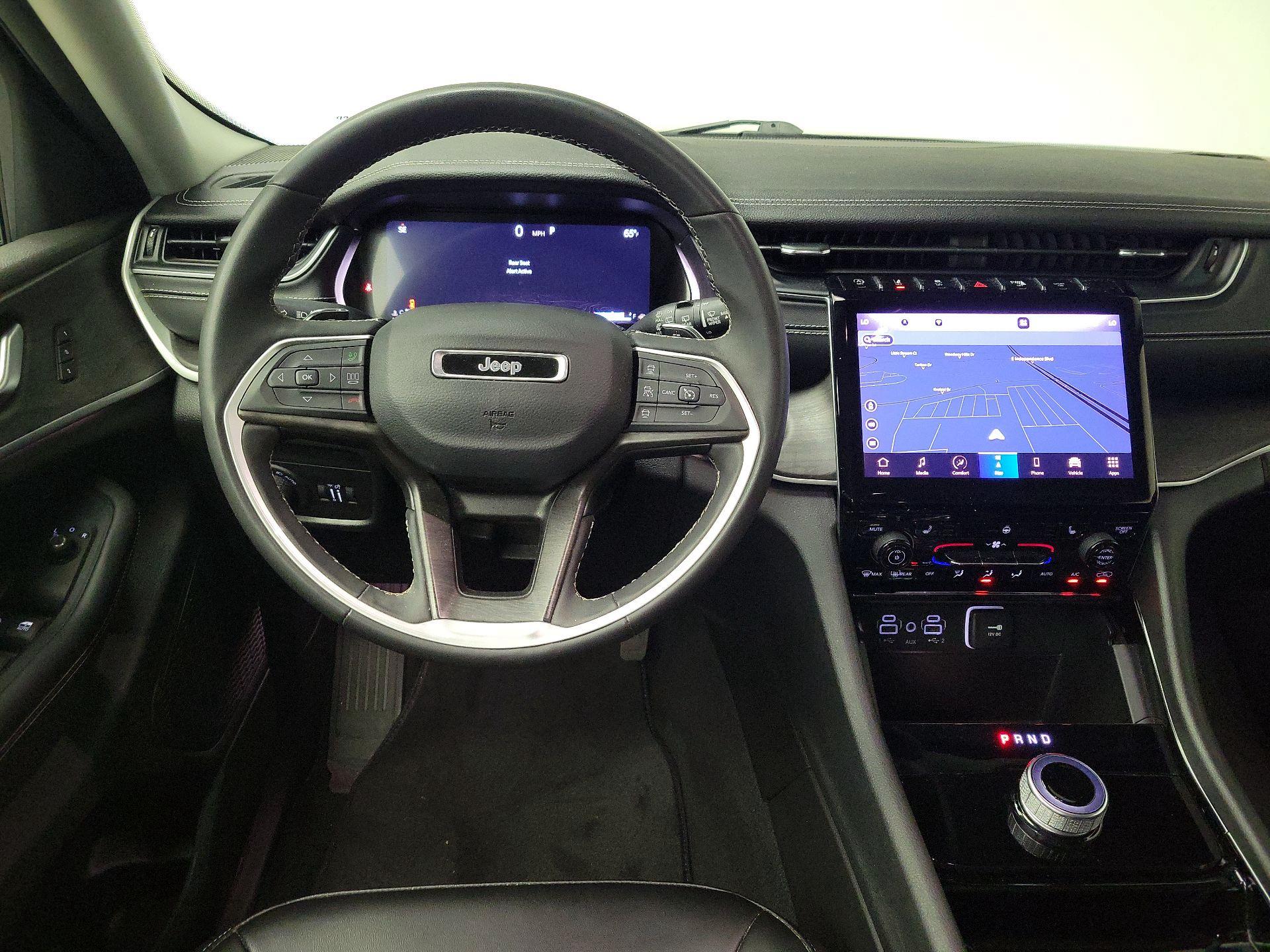 Thumbnail: 2023 Jeep Grand Cherokee - 10