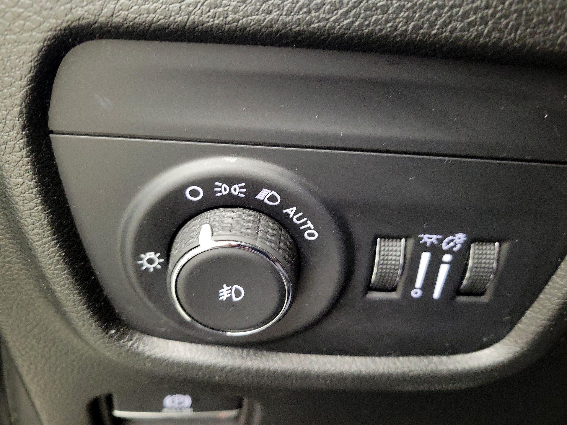 Thumbnail: 2023 Jeep Grand Cherokee - 13