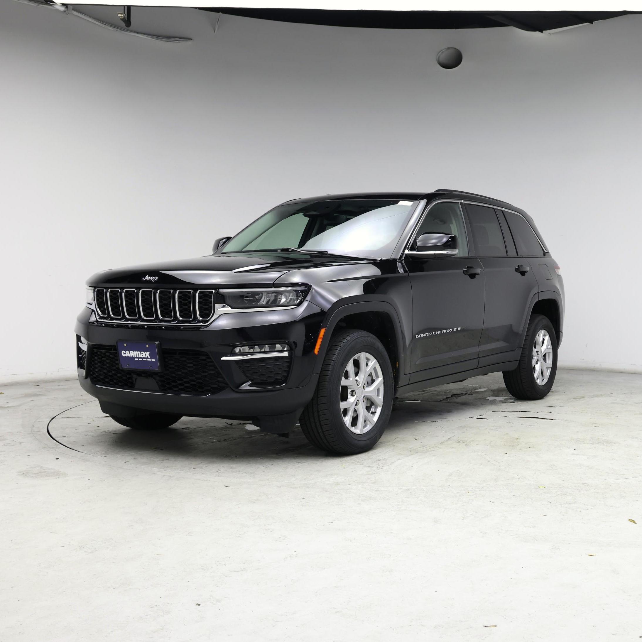 Thumbnail: 2023 Jeep Grand Cherokee - 4