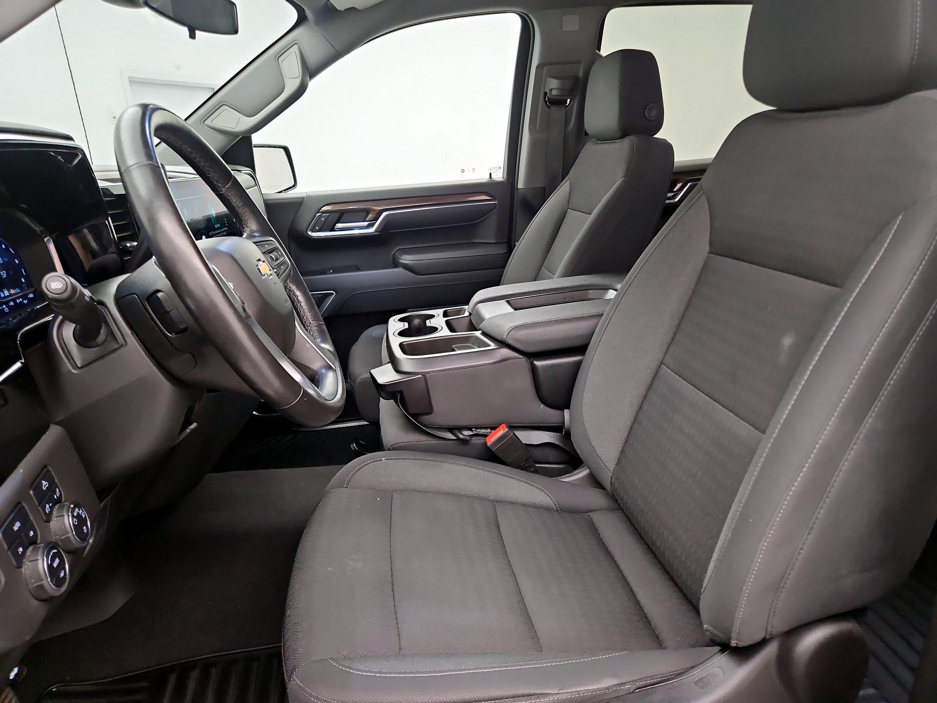 Thumbnail: 2022 Chevrolet Silverado 1500 - 11