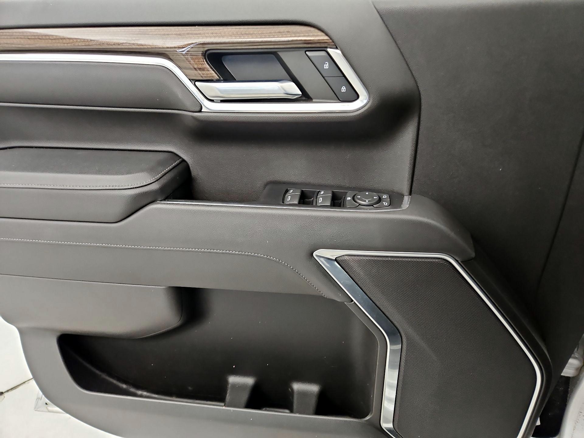 Thumbnail: 2022 Chevrolet Silverado 1500 - 12