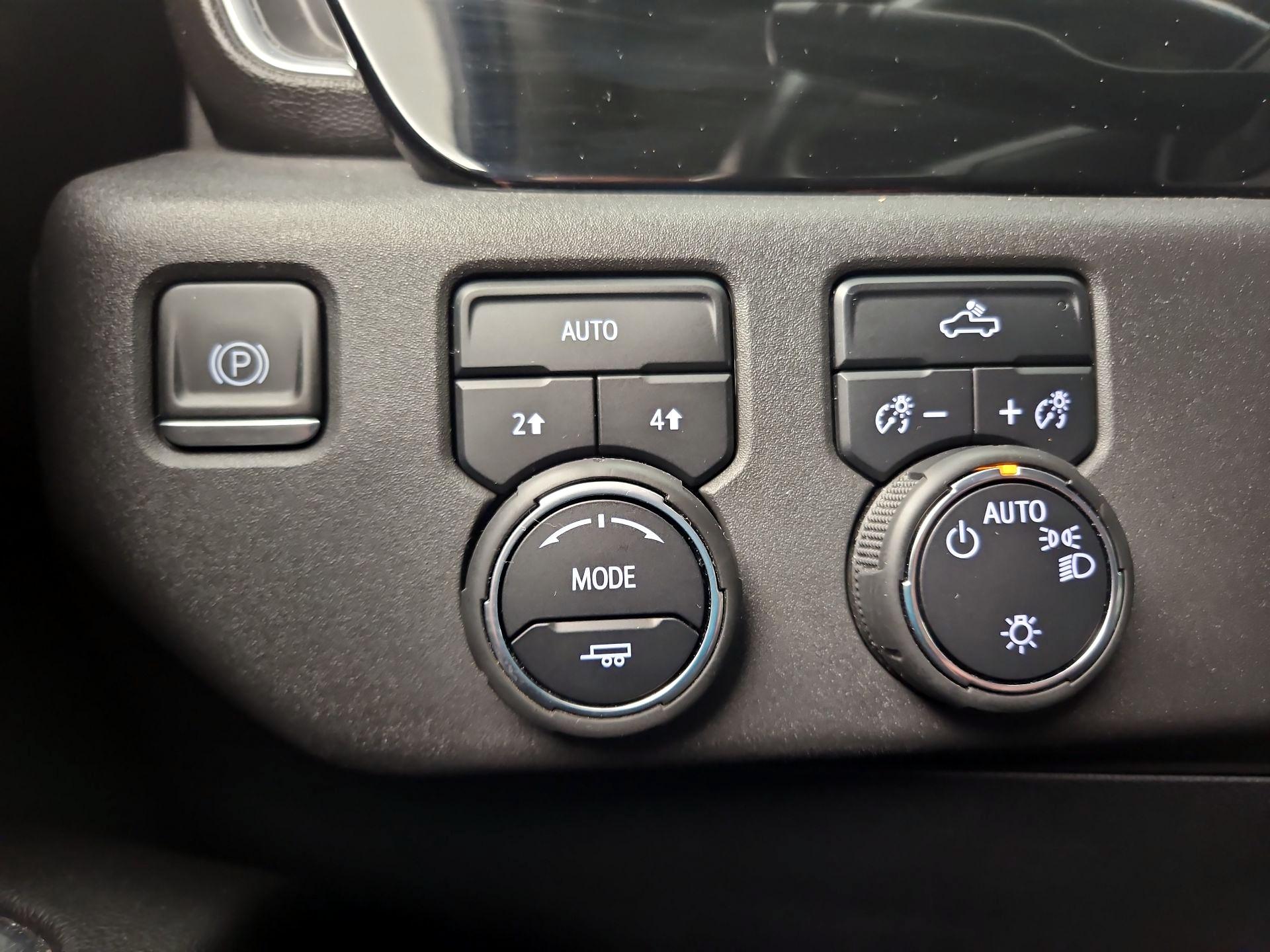 Thumbnail: 2022 Chevrolet Silverado 1500 - 13