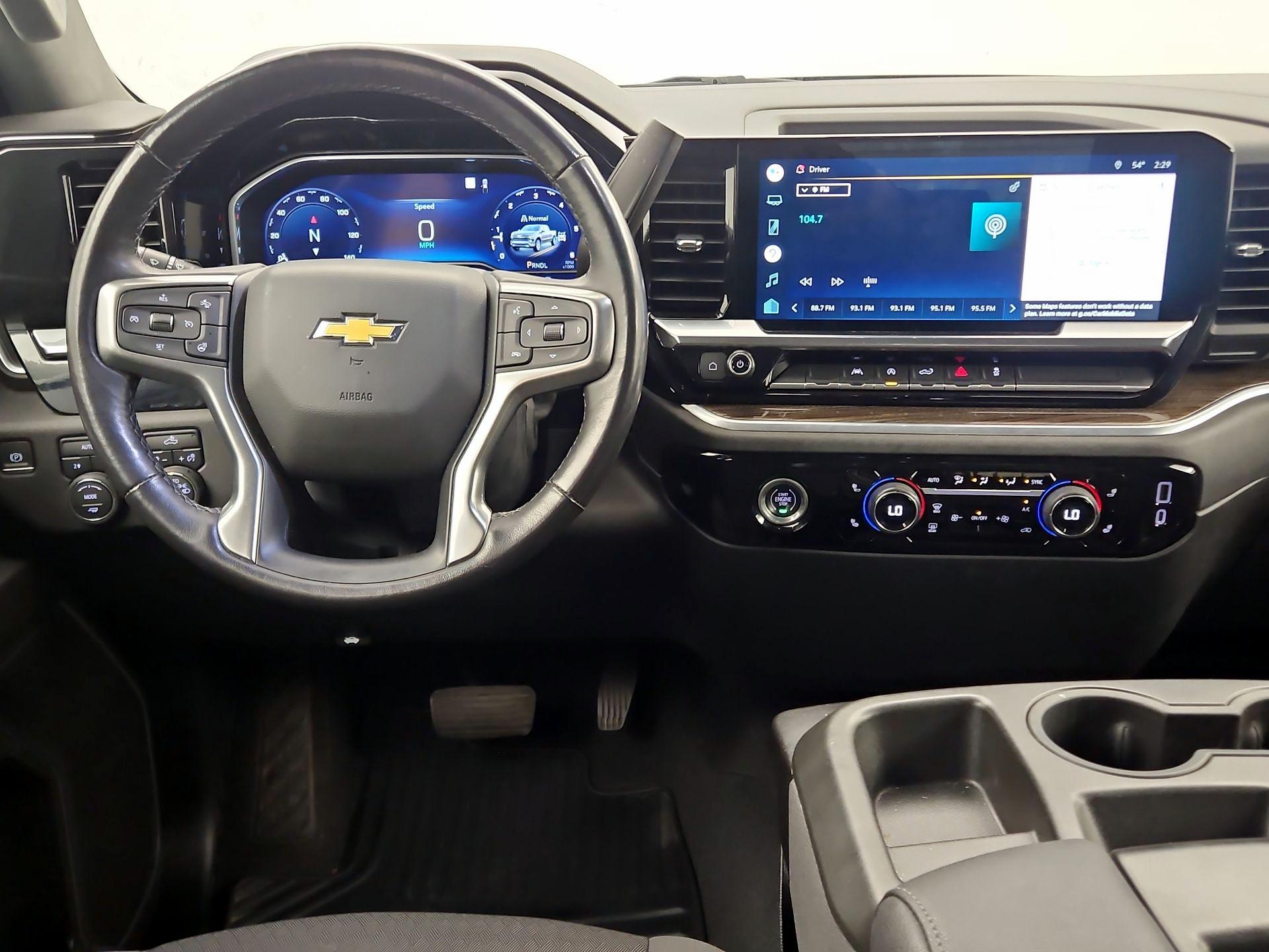 Thumbnail: 2022 Chevrolet Silverado 1500 - 10