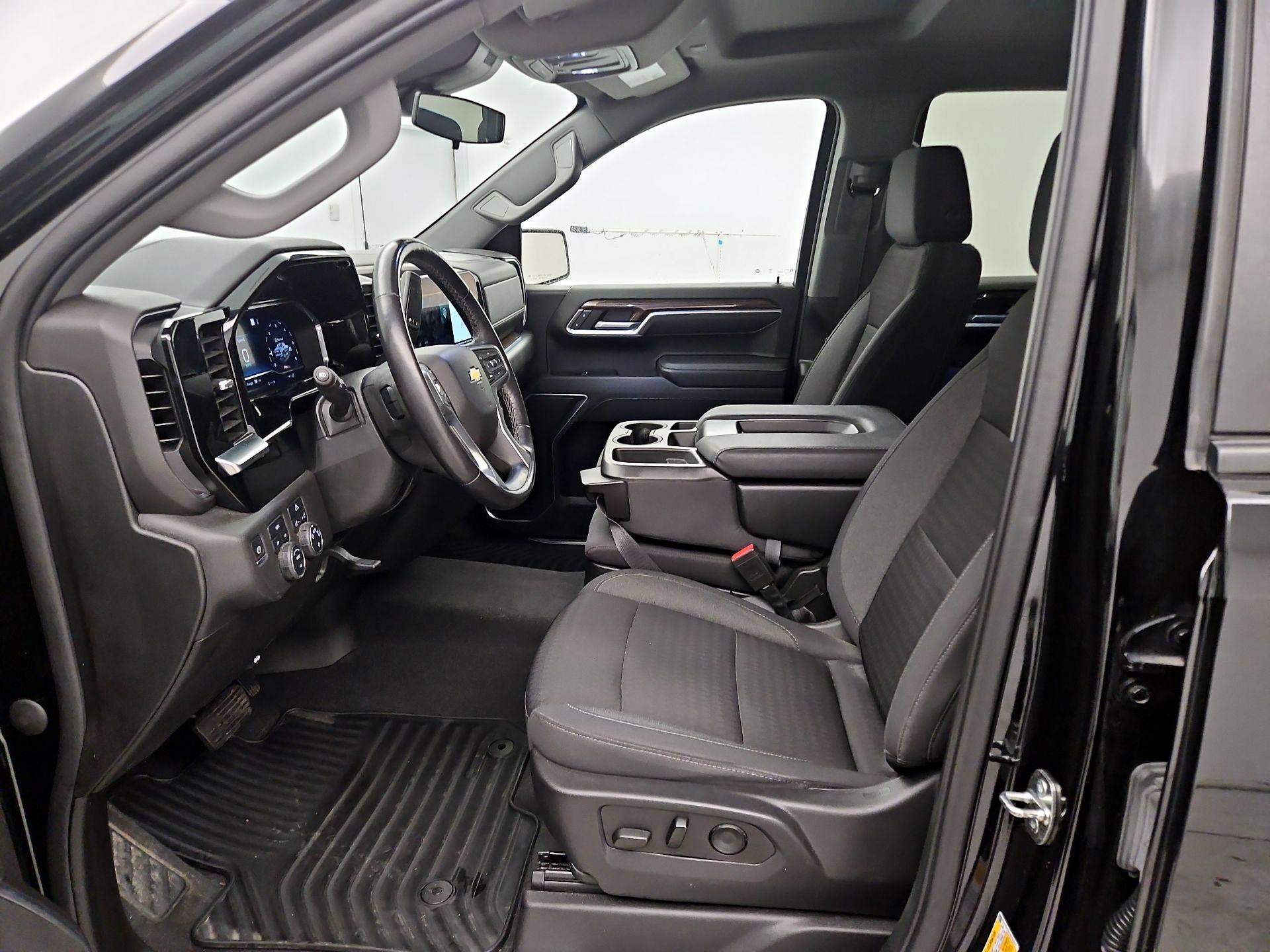 Thumbnail: 2022 Chevrolet Silverado 1500 - 11