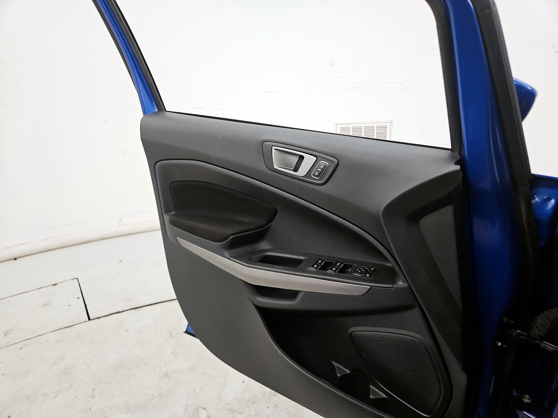 Thumbnail: 2022 Ford EcoSport - 12