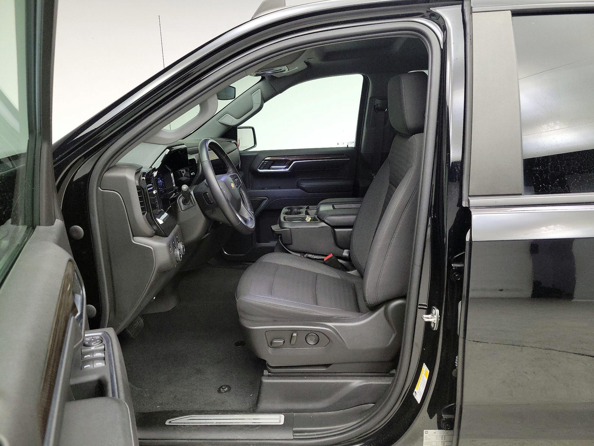 Thumbnail: 2022 Chevrolet Silverado 1500 - 11