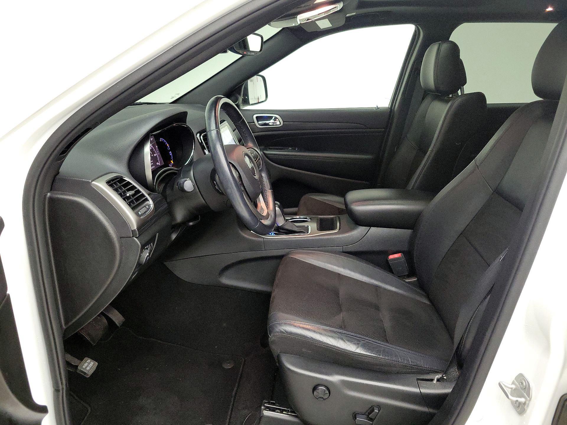 Thumbnail: 2020 Jeep Grand Cherokee - 11