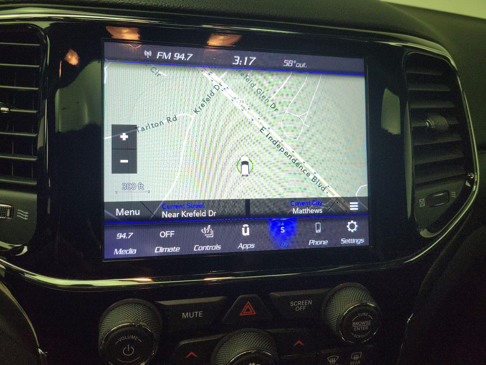 Thumbnail: 2020 Jeep Grand Cherokee - 14