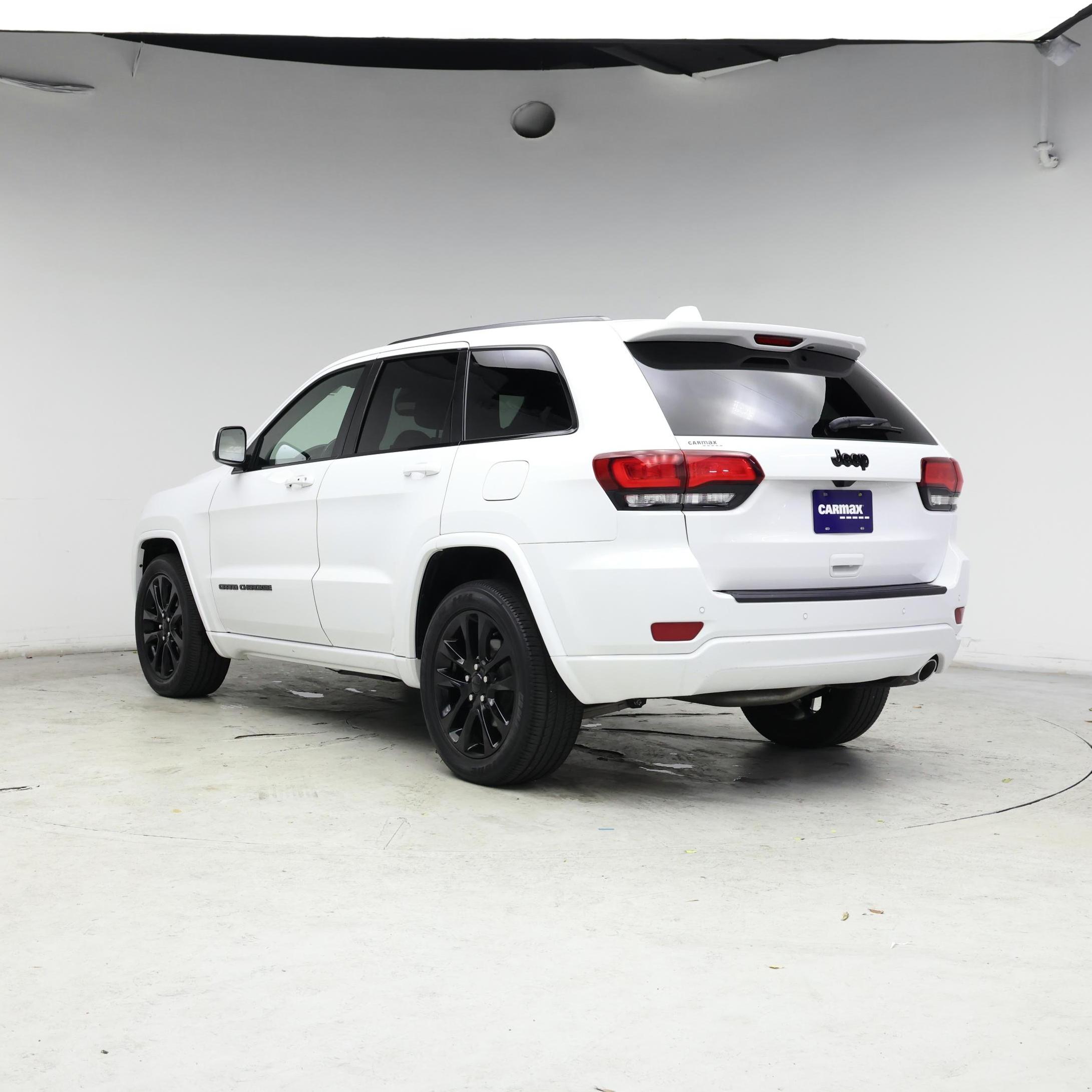 Thumbnail: 2020 Jeep Grand Cherokee - 2
