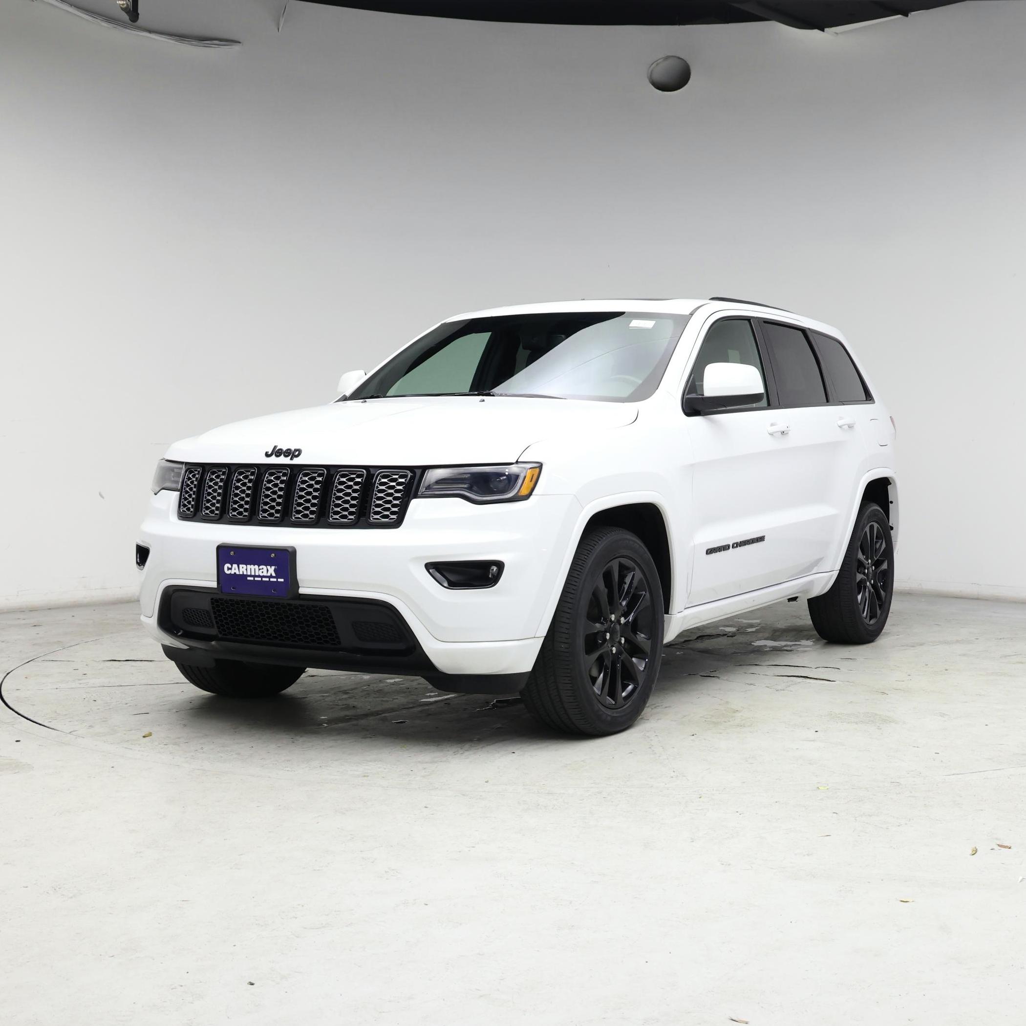 Thumbnail: 2020 Jeep Grand Cherokee - 4