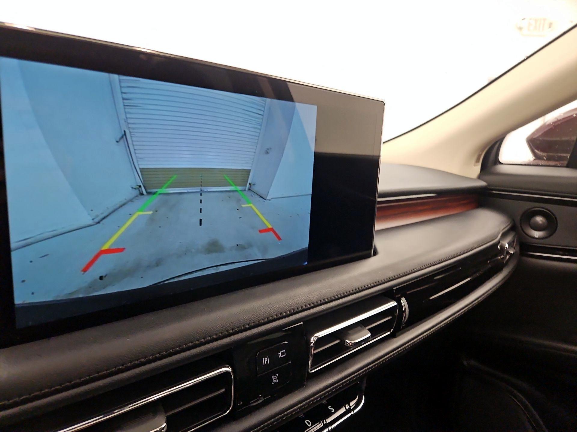 Thumbnail: 2021 Lincoln Nautilus - 14