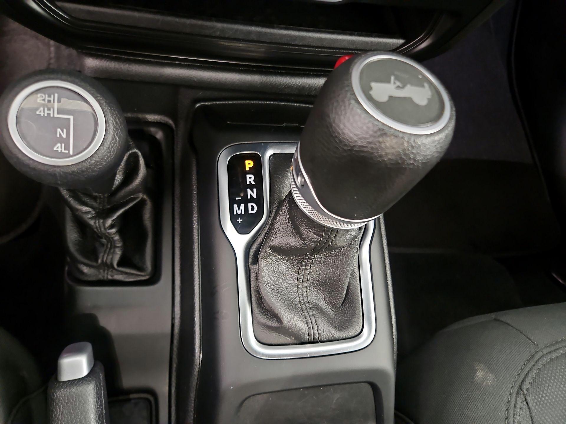 Thumbnail: 2021 Jeep Wrangler - 17