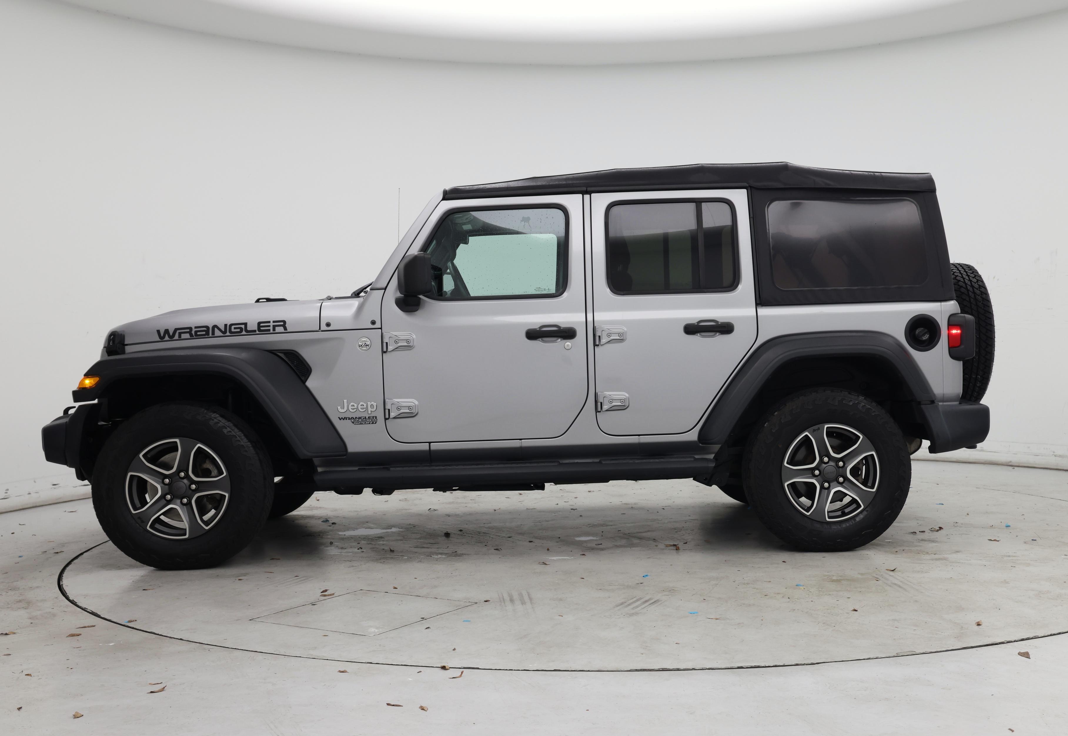 Thumbnail: 2021 Jeep Wrangler - 3