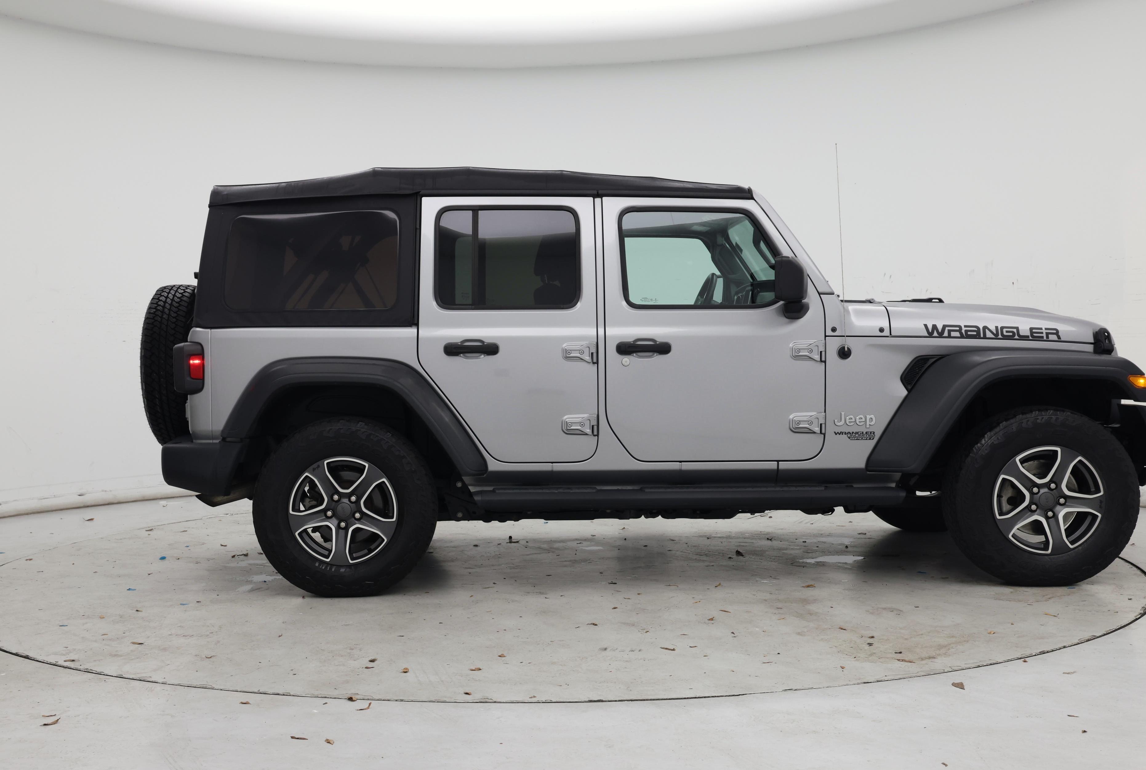 Thumbnail: 2021 Jeep Wrangler - 7