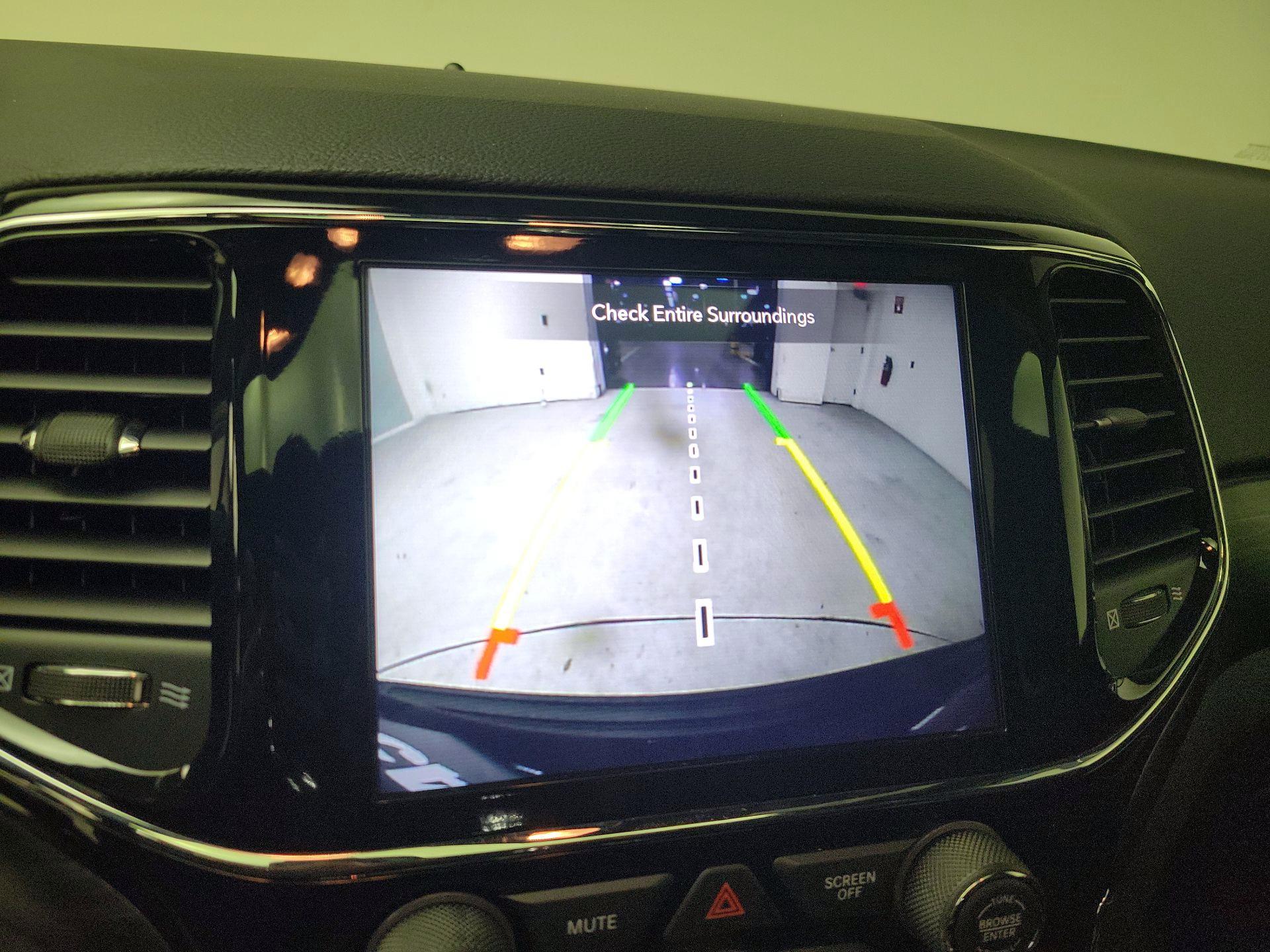 Thumbnail: 2021 Jeep Grand Cherokee - 15