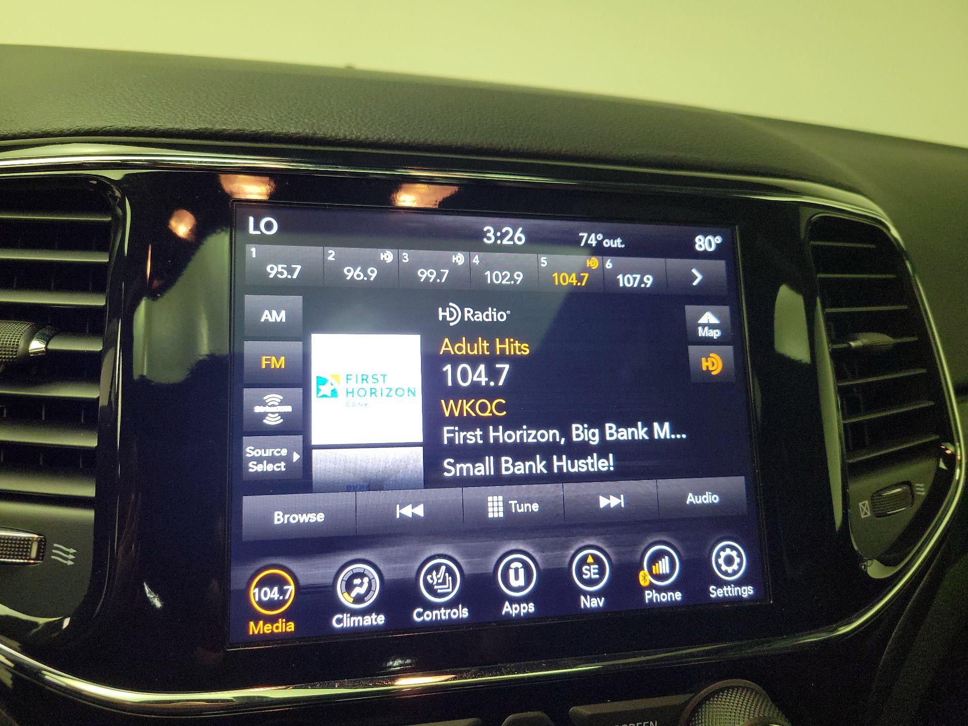 Thumbnail: 2021 Jeep Grand Cherokee - 16