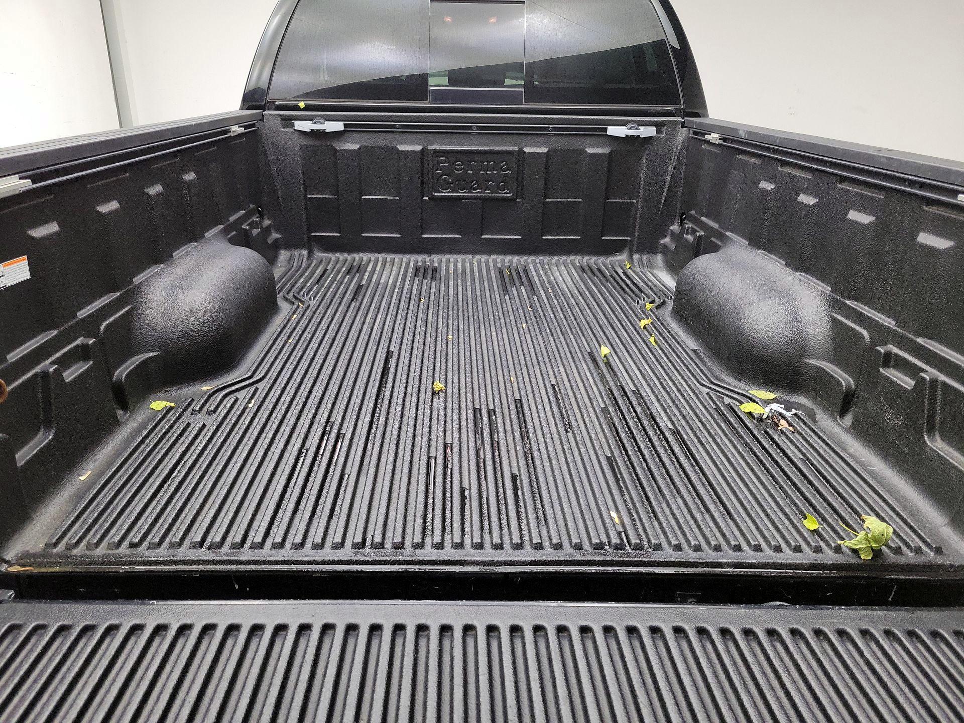 Thumbnail: 2014 Toyota Tundra - 20