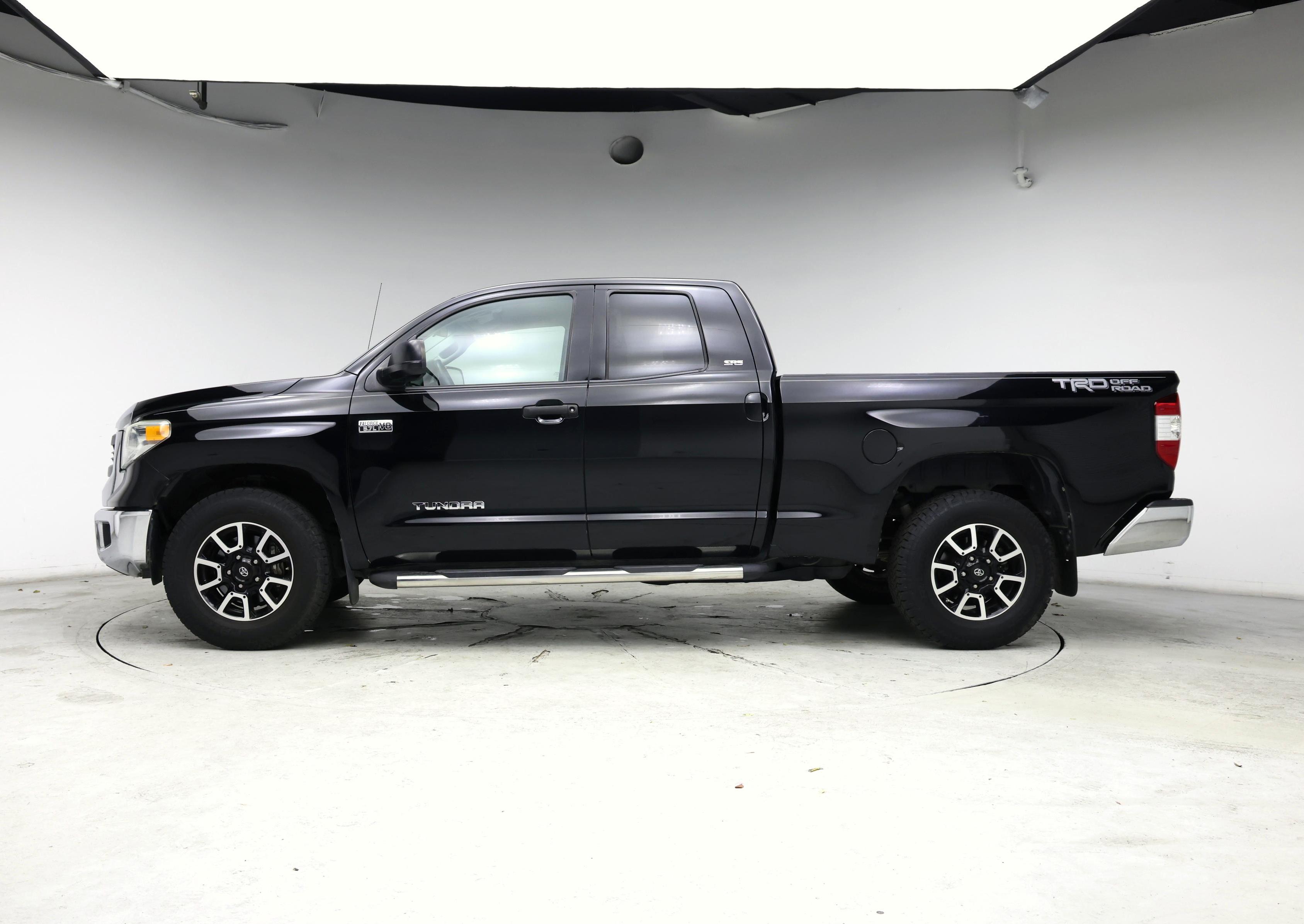 Thumbnail: 2014 Toyota Tundra - 3