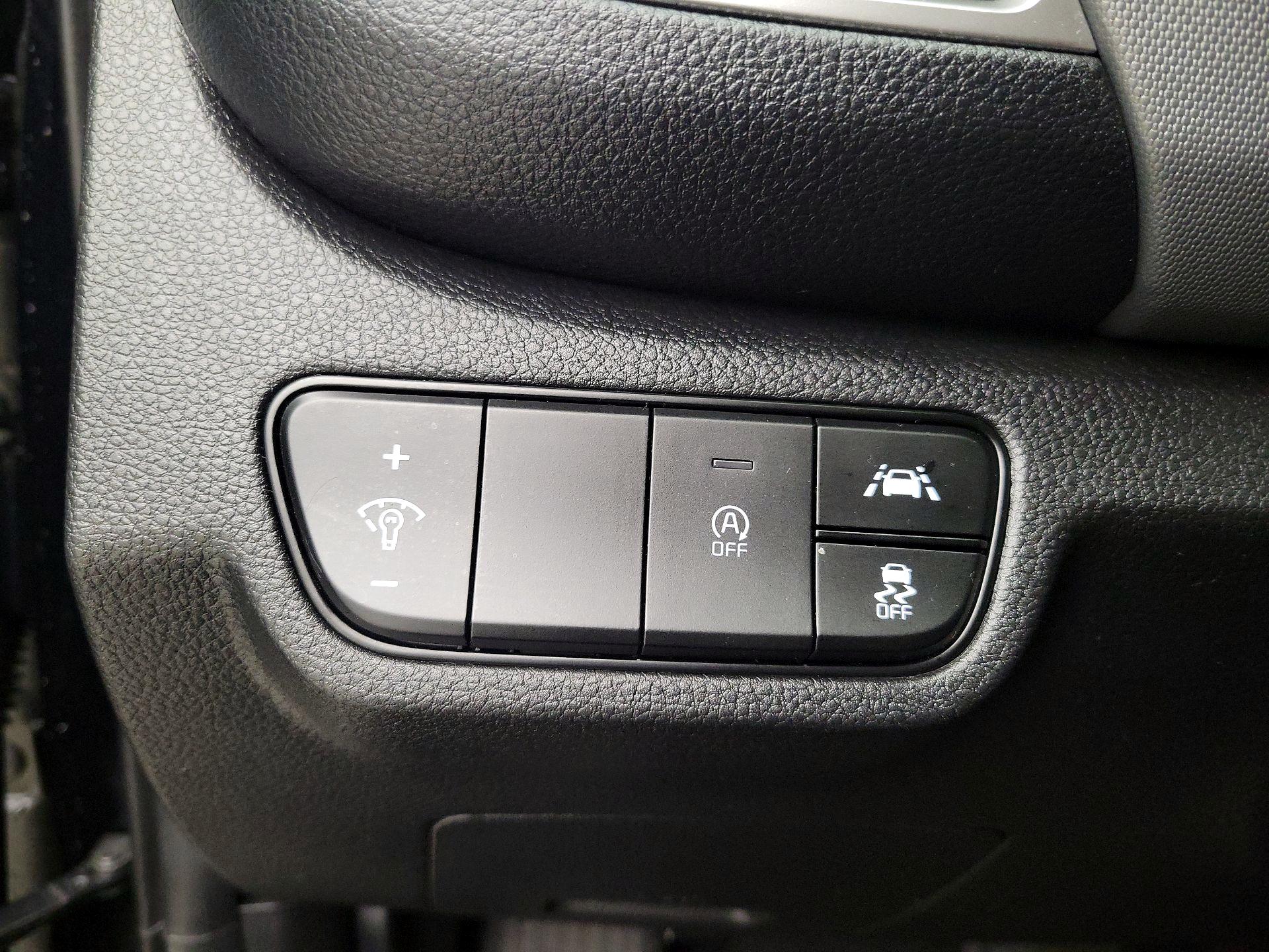 Thumbnail: 2023 Kia Seltos - 13