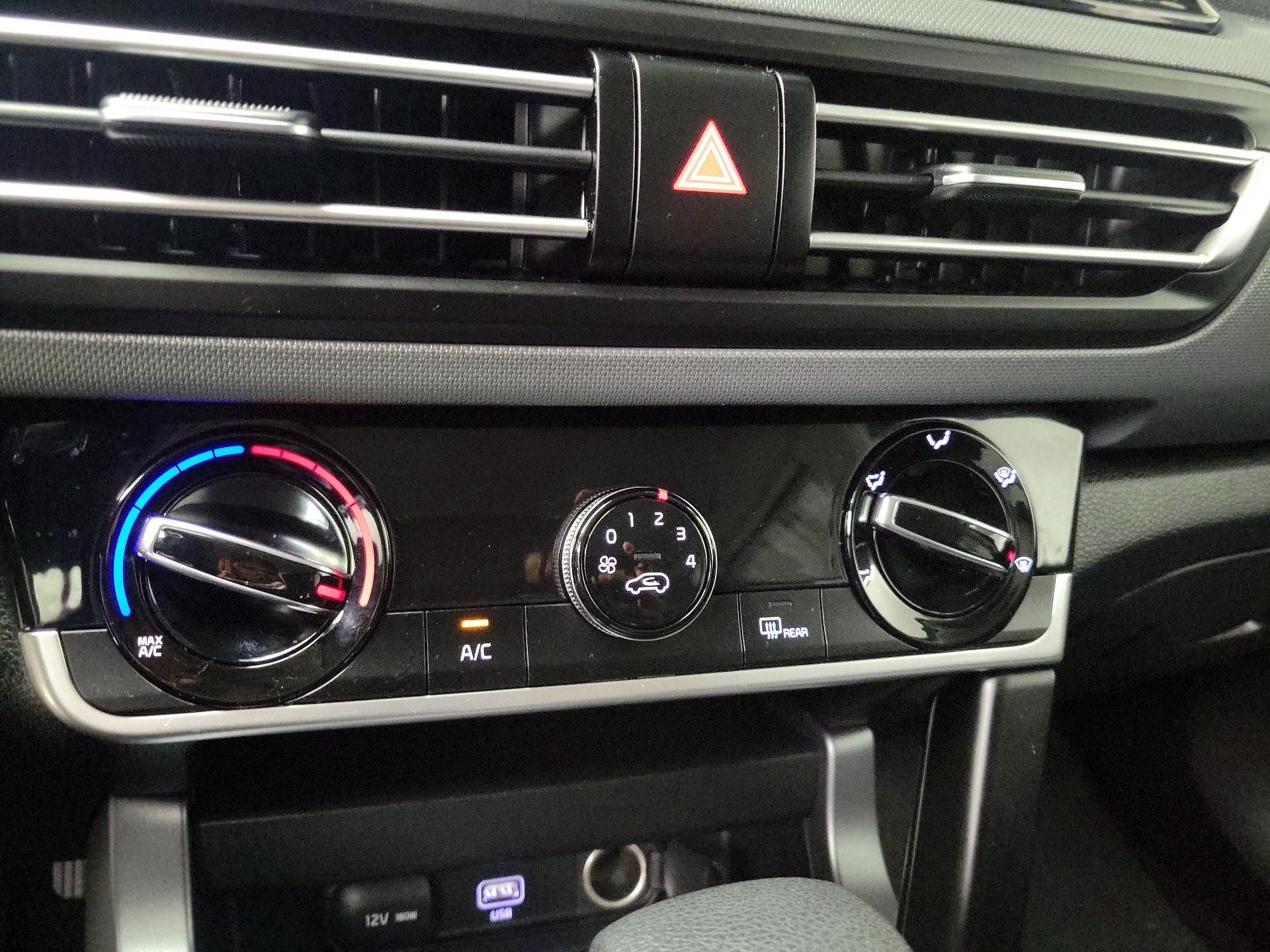 Thumbnail: 2023 Kia Seltos - 16