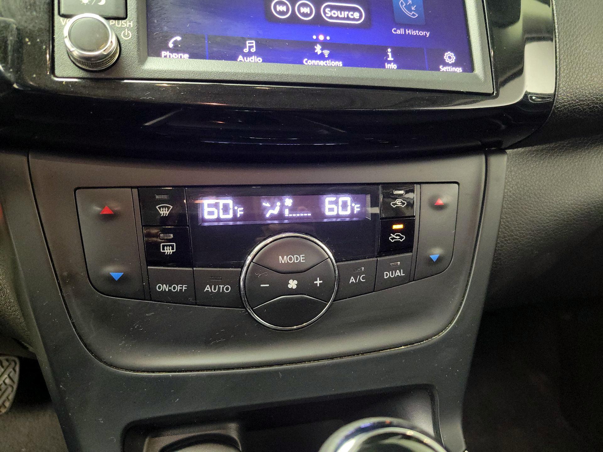 Thumbnail: 2019 Nissan Sentra - 16