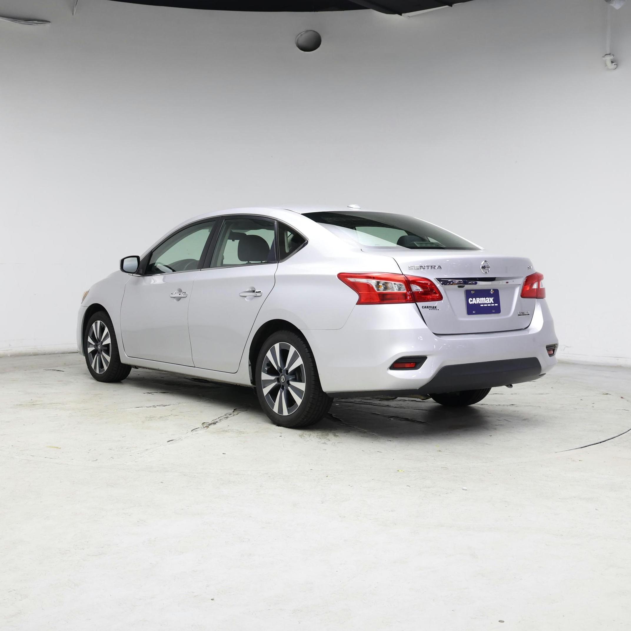 Thumbnail: 2019 Nissan Sentra - 2