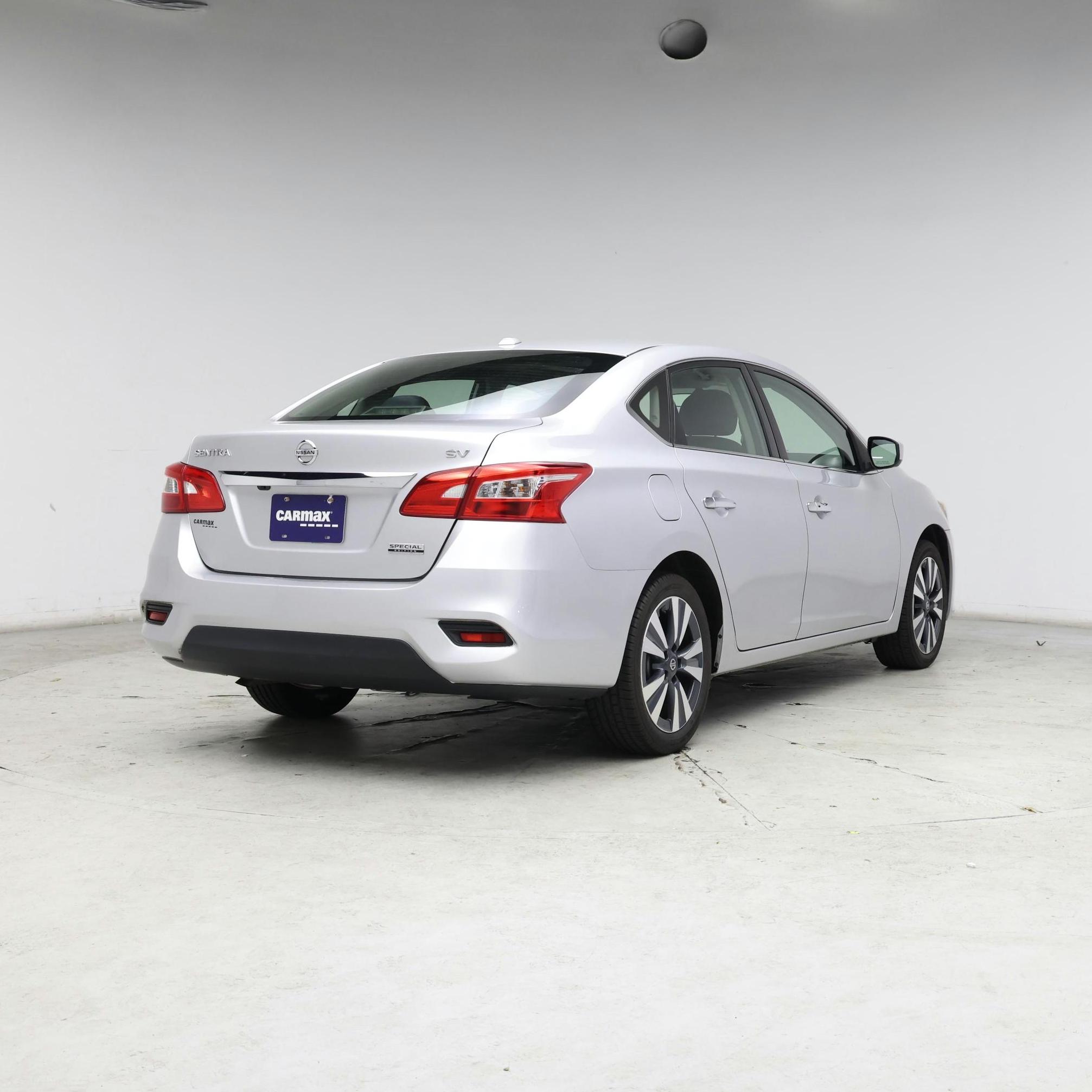 Thumbnail: 2019 Nissan Sentra - 8