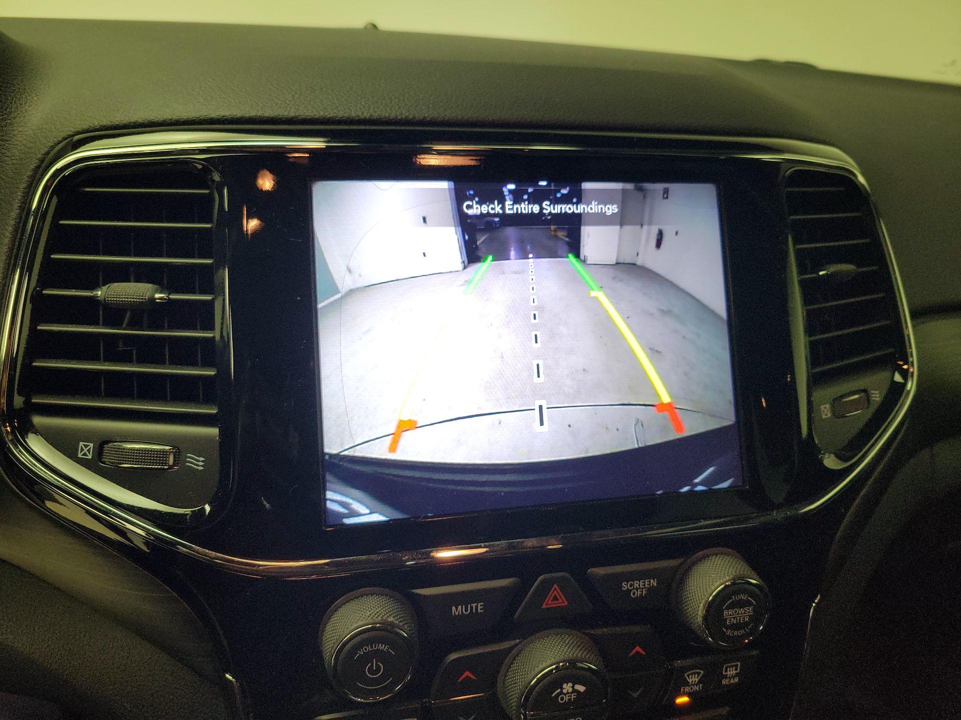 Thumbnail: 2020 Jeep Grand Cherokee - 15