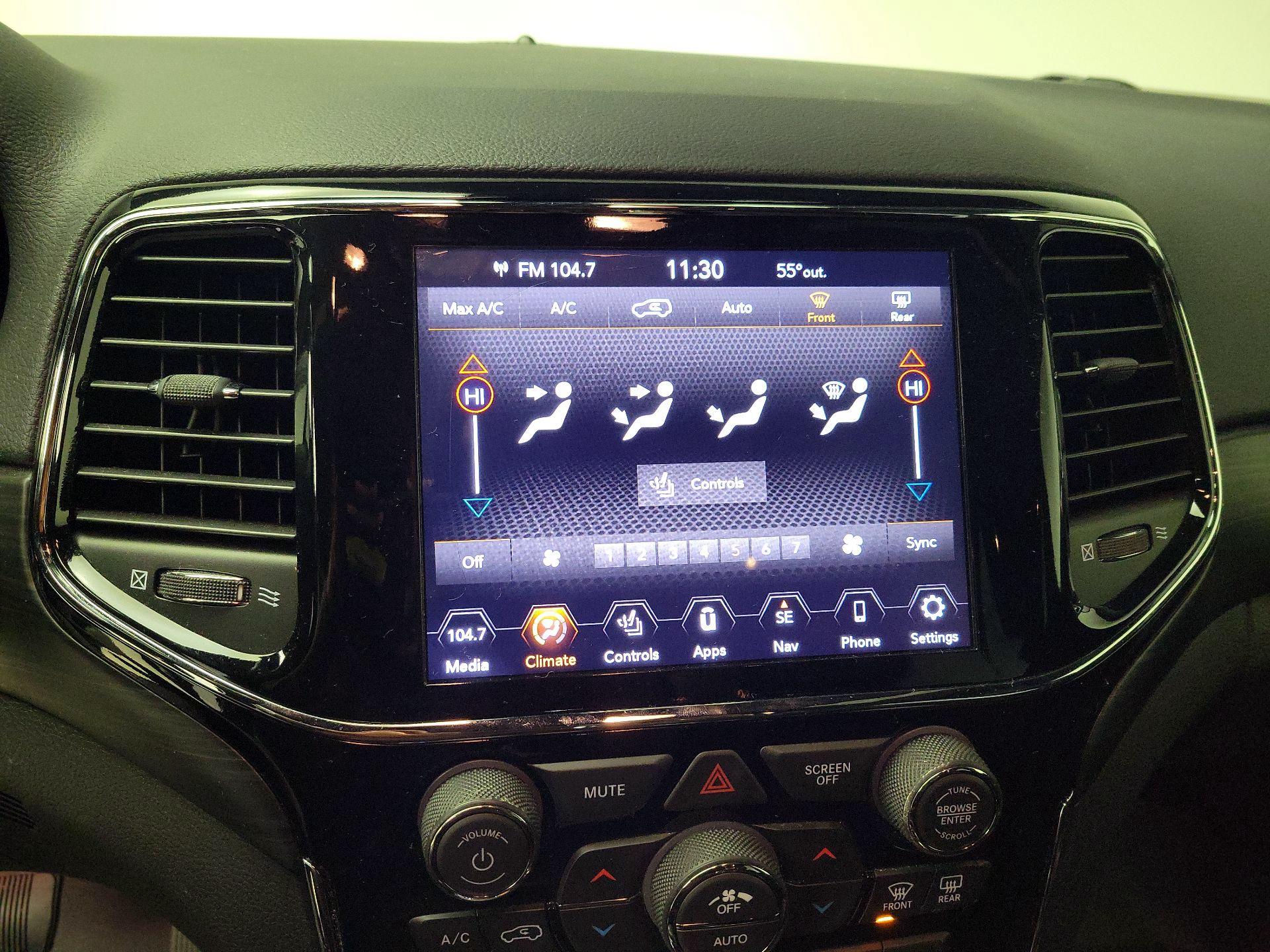 Thumbnail: 2020 Jeep Grand Cherokee - 17