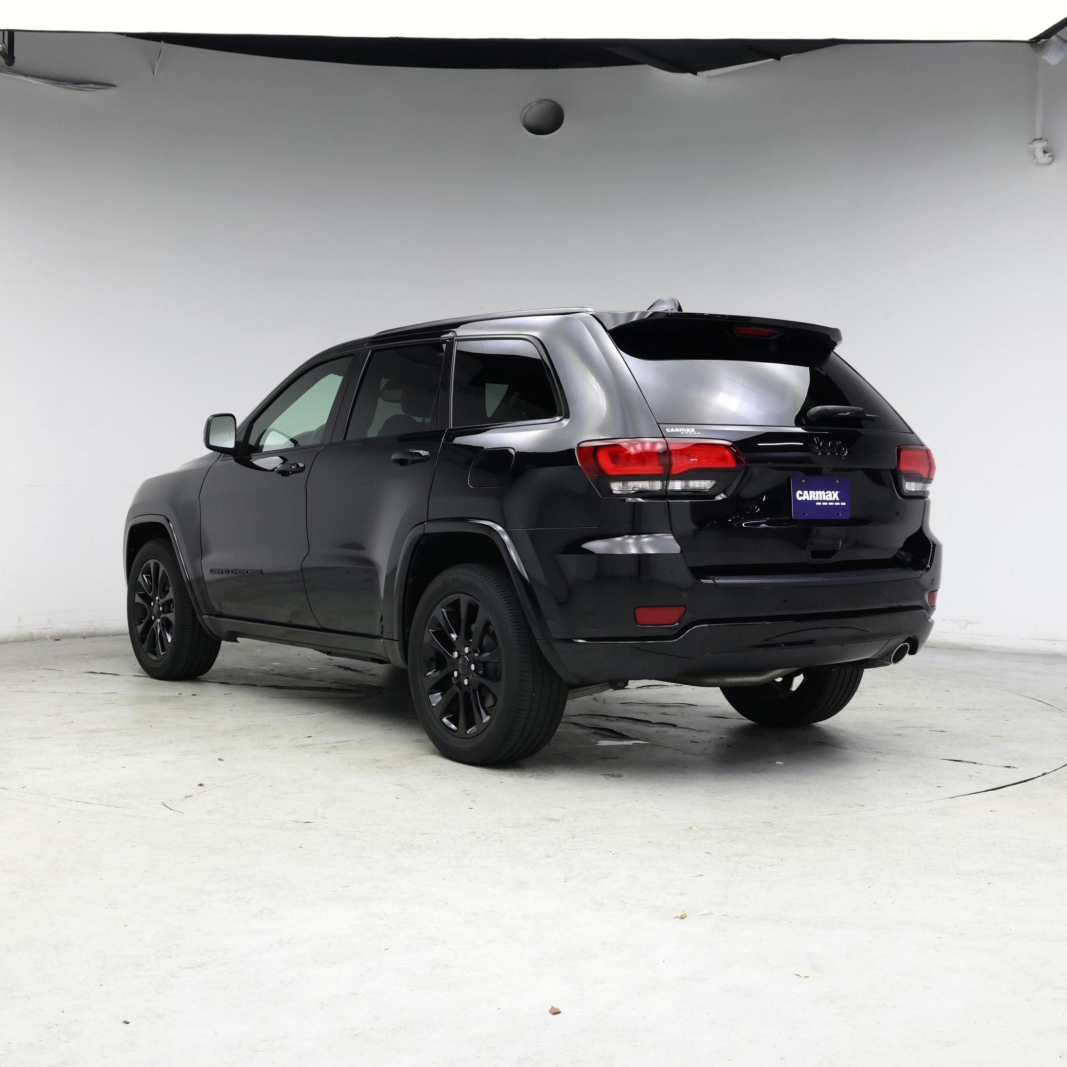 Thumbnail: 2020 Jeep Grand Cherokee - 2