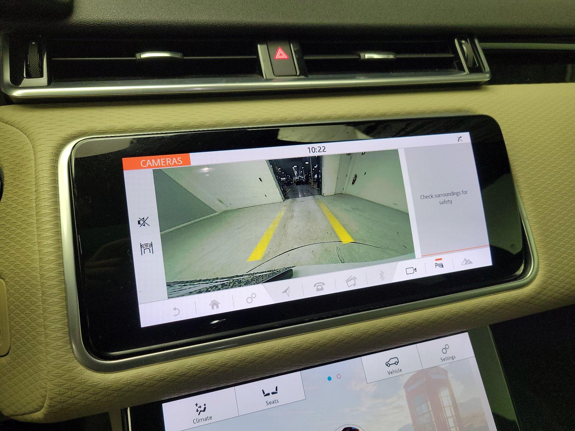 Thumbnail: 2018 Land Rover Range Rover Velar - 15