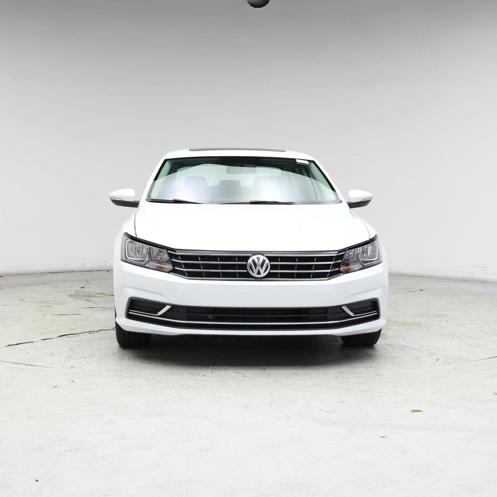 Thumbnail: 2017 Volkswagen Passat - 5