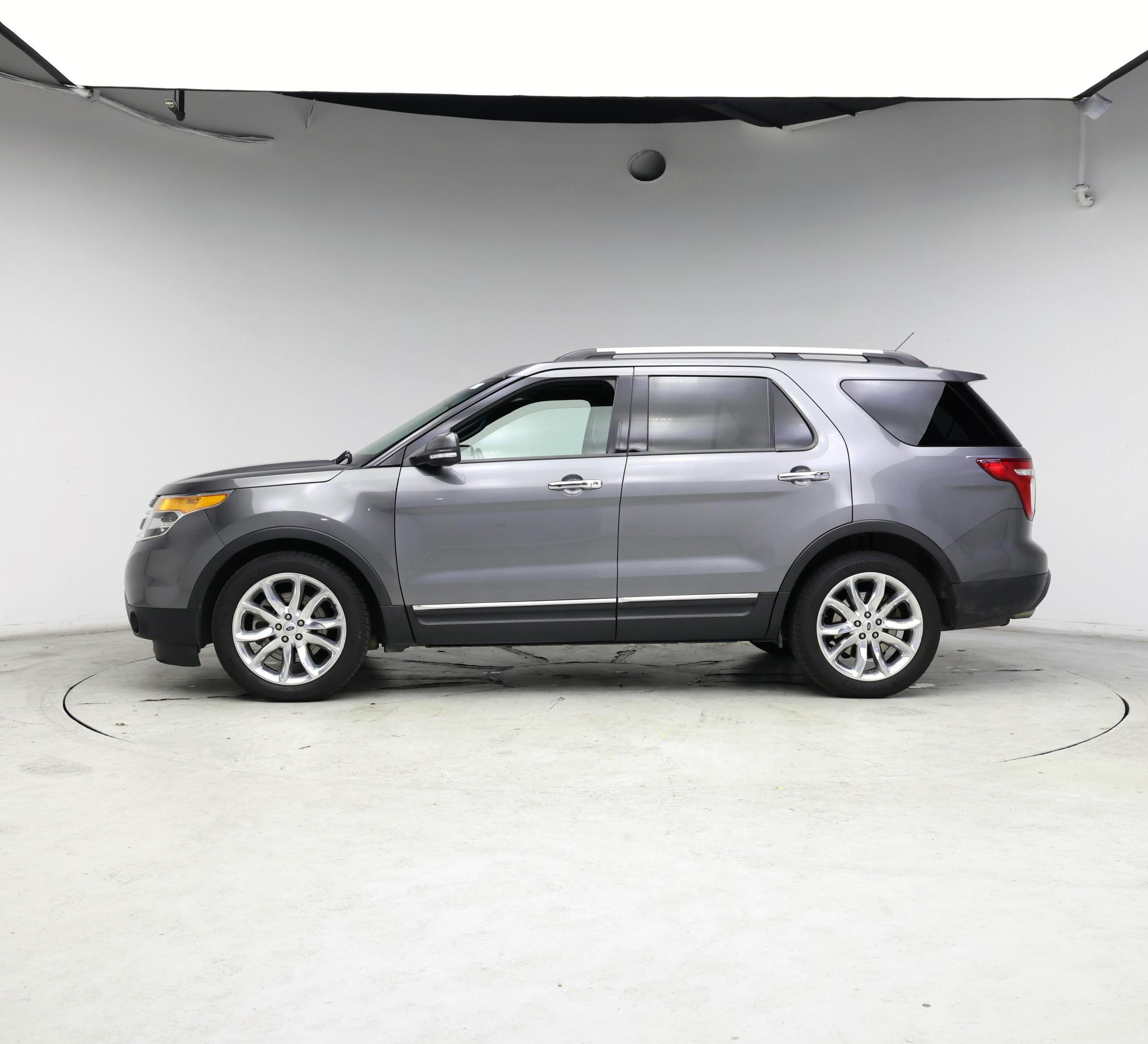 Thumbnail: 2014 Ford Explorer - 3