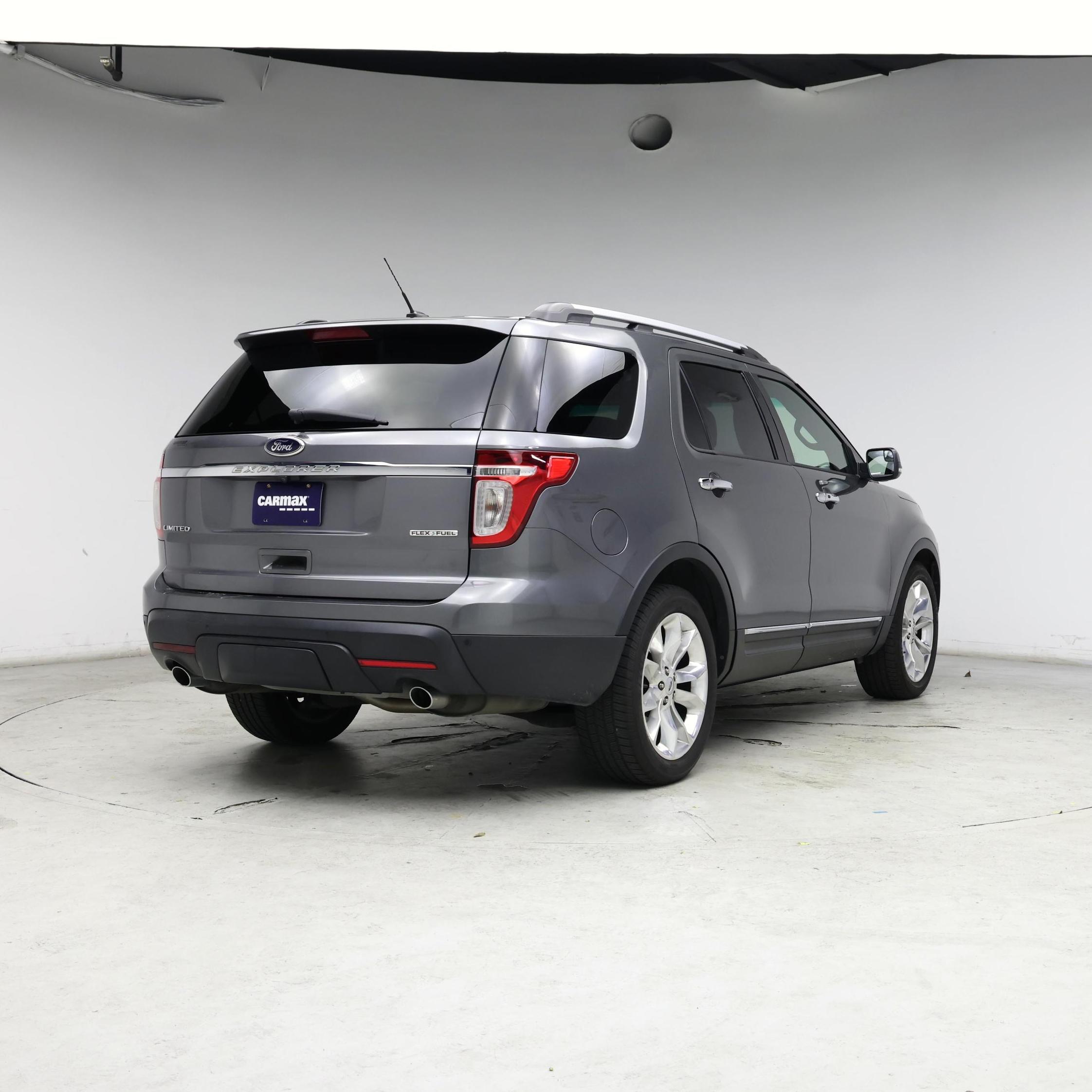 Thumbnail: 2014 Ford Explorer - 8