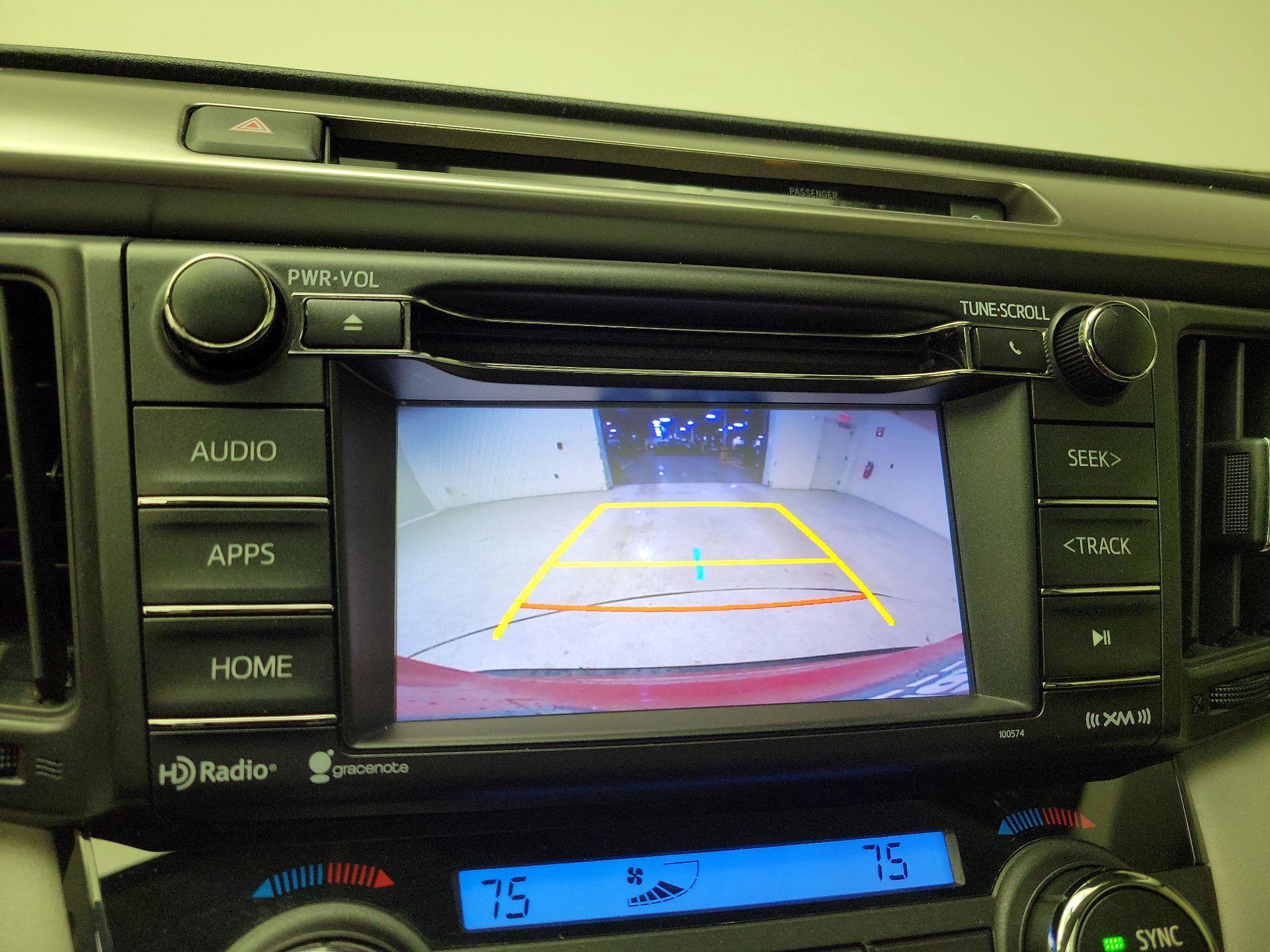 Thumbnail: 2016 Toyota RAV4 - 14