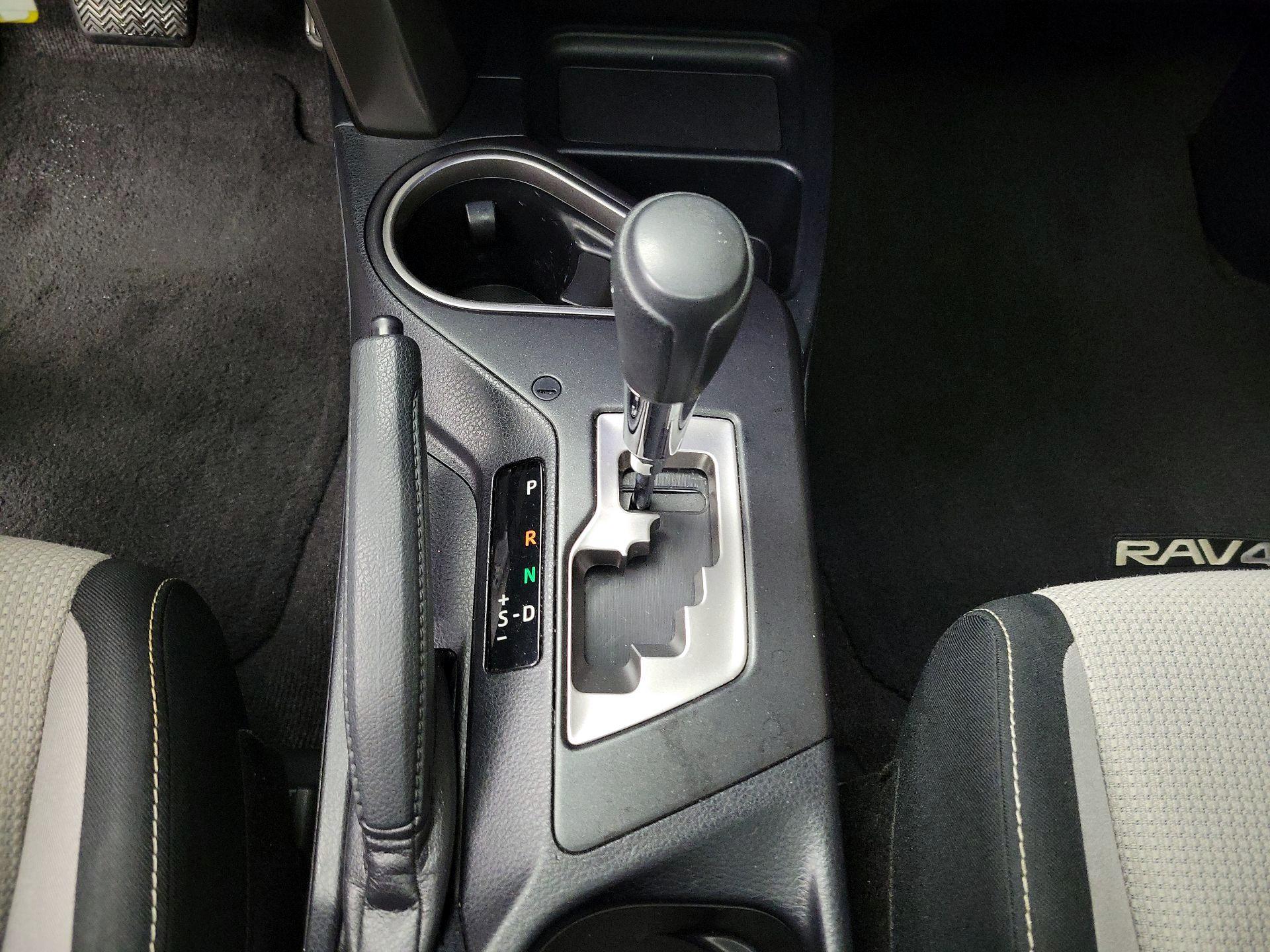 Thumbnail: 2016 Toyota RAV4 - 17