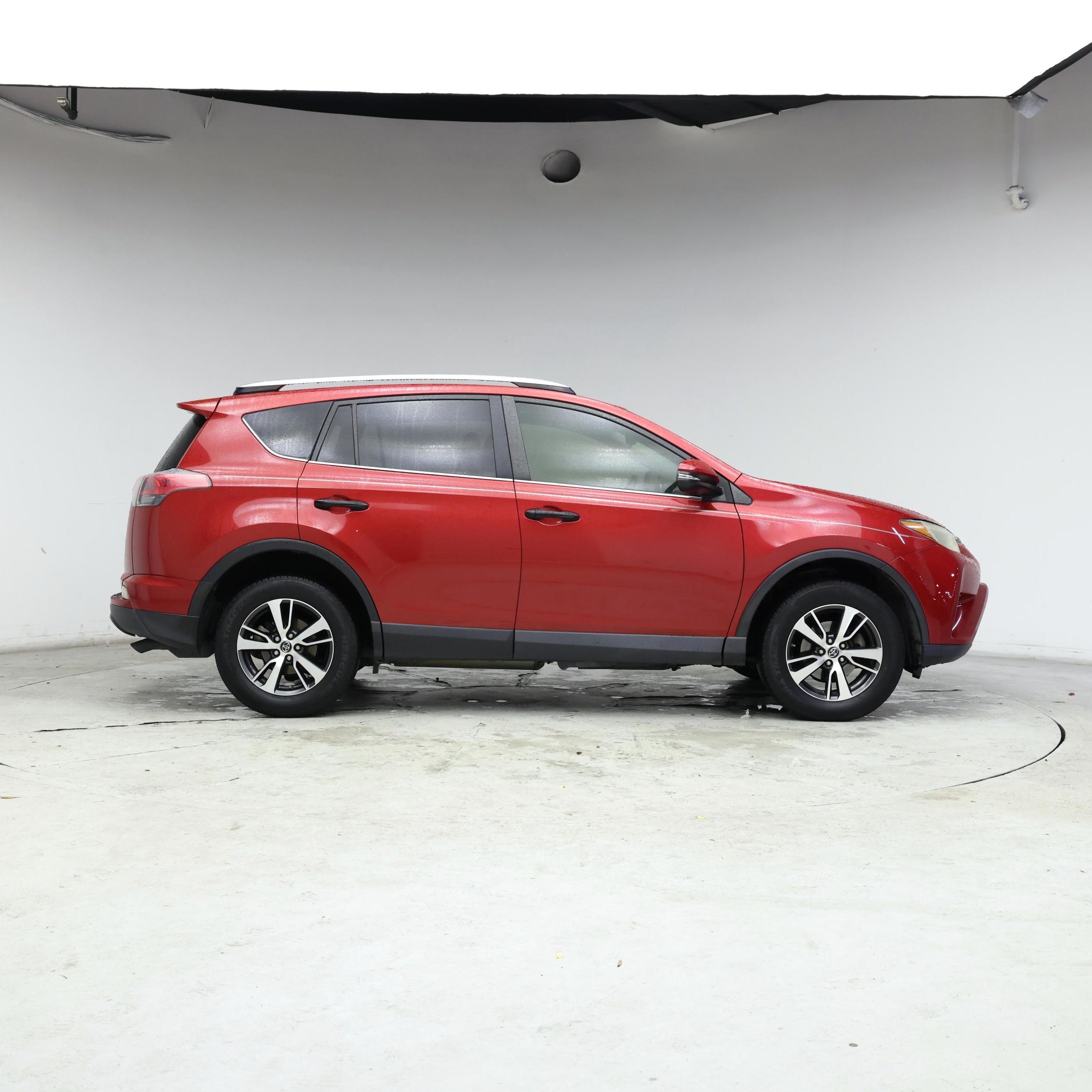 Thumbnail: 2016 Toyota RAV4 - 7