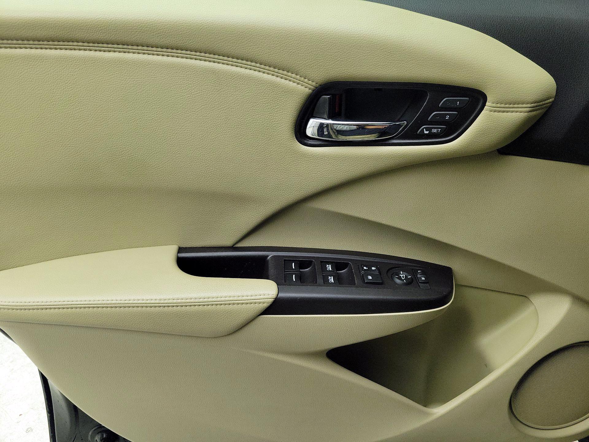 Thumbnail: 2015 Acura RDX - 12