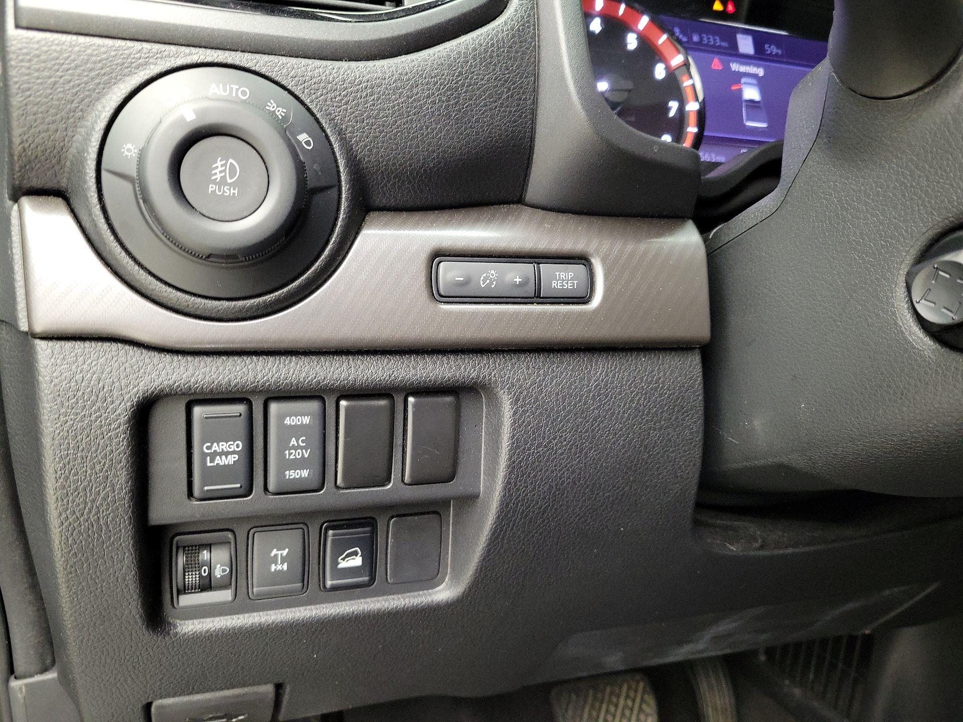 Thumbnail: 2020 Nissan Titan - 13