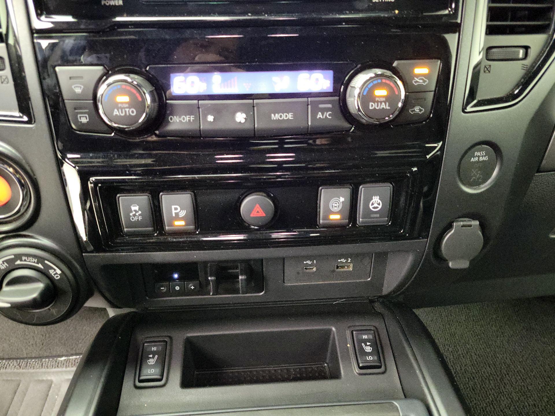 Thumbnail: 2020 Nissan Titan - 17