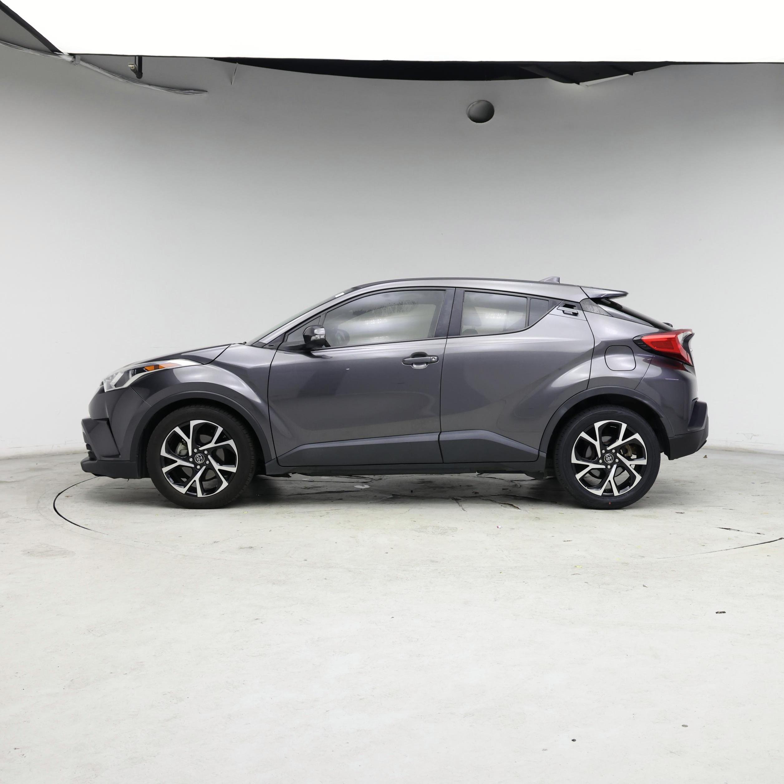 Thumbnail: 2018 Toyota C-HR - 3