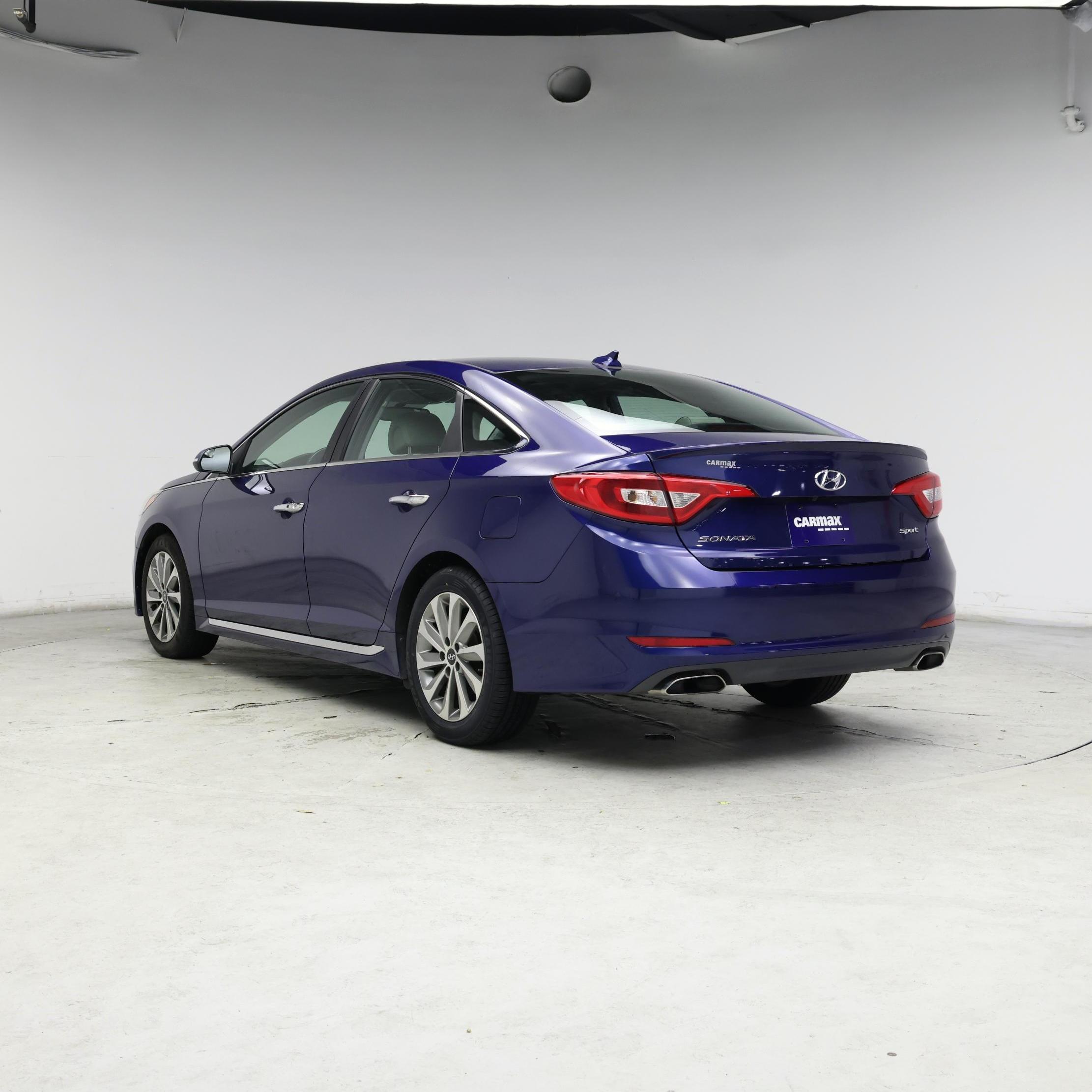 Thumbnail: 2016 Hyundai Sonata - 2