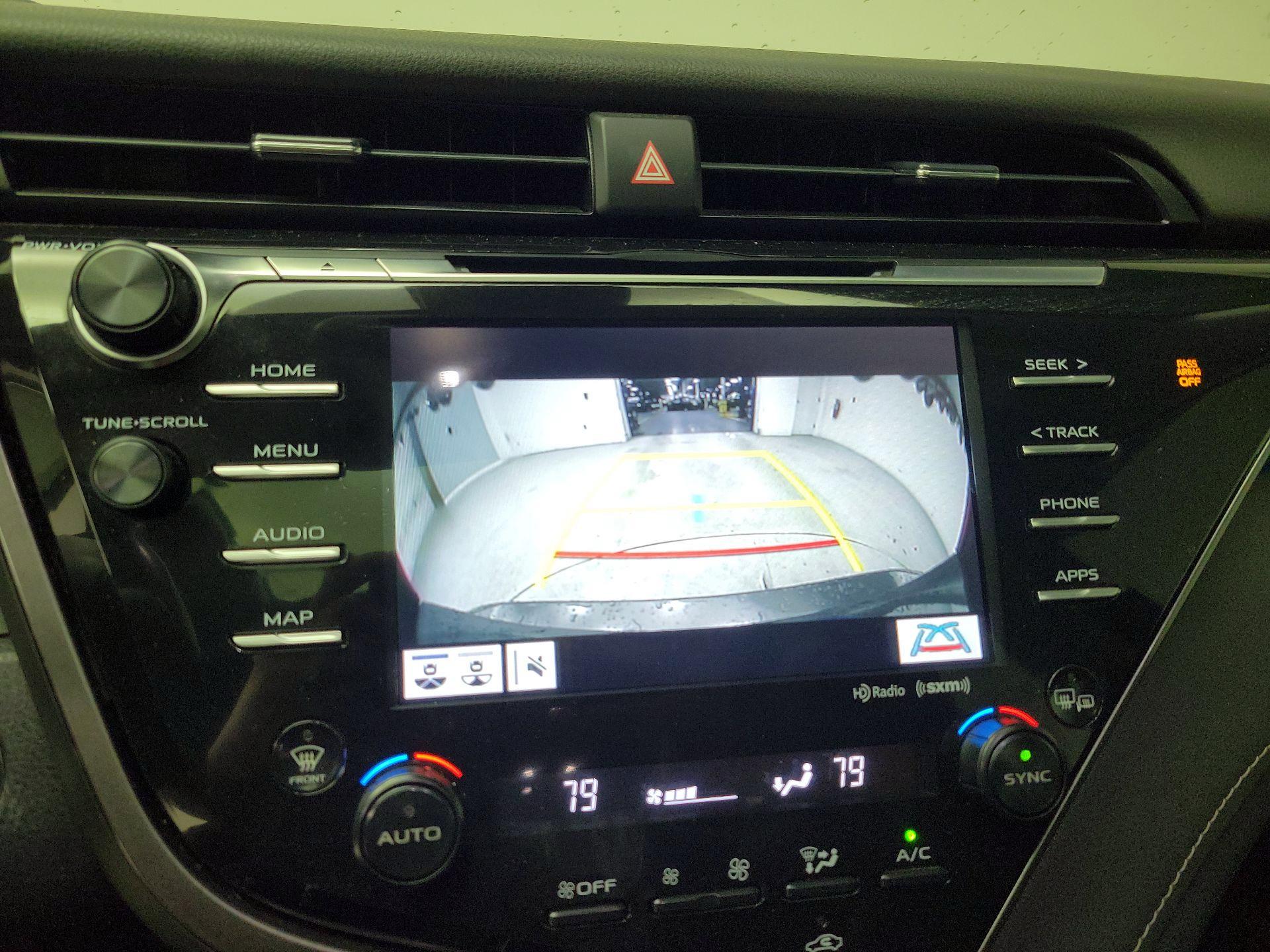 Thumbnail: 2019 Toyota Camry - 14