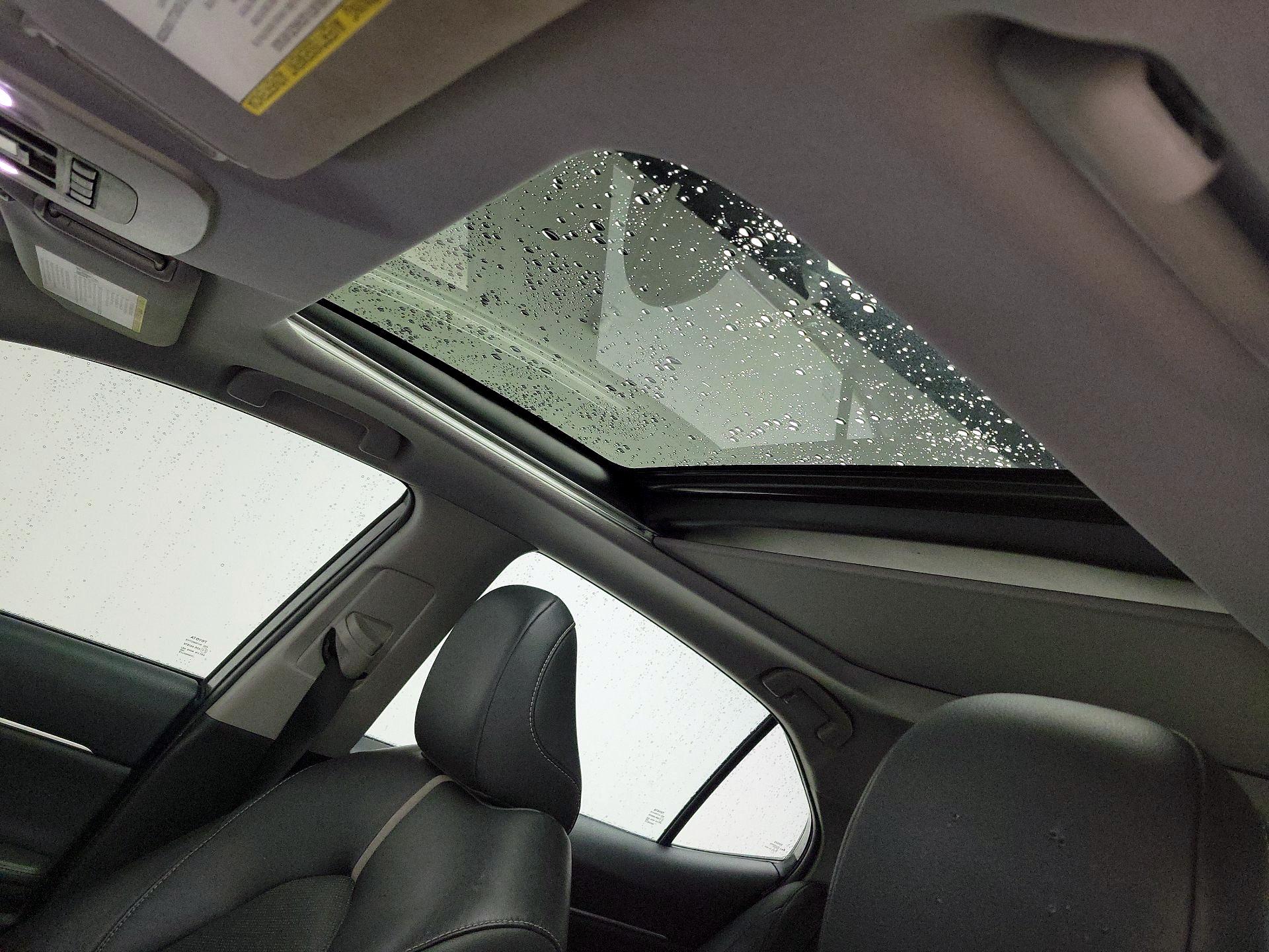 Thumbnail: 2019 Toyota Camry - 19