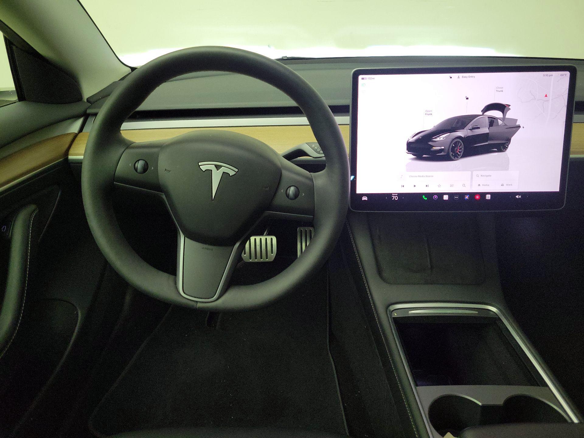 Thumbnail: 2023 Tesla Model 3 - 10